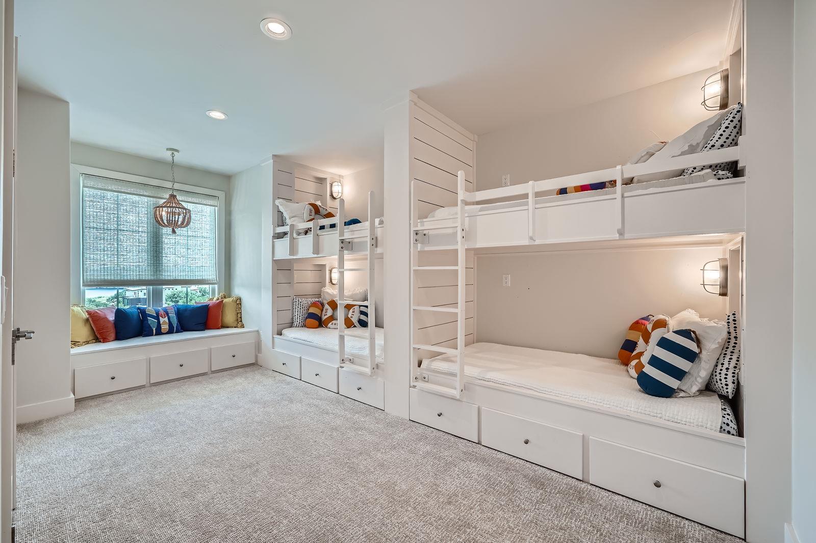 19517 Flying J Blvd # 8, Spicewood, TX 78669