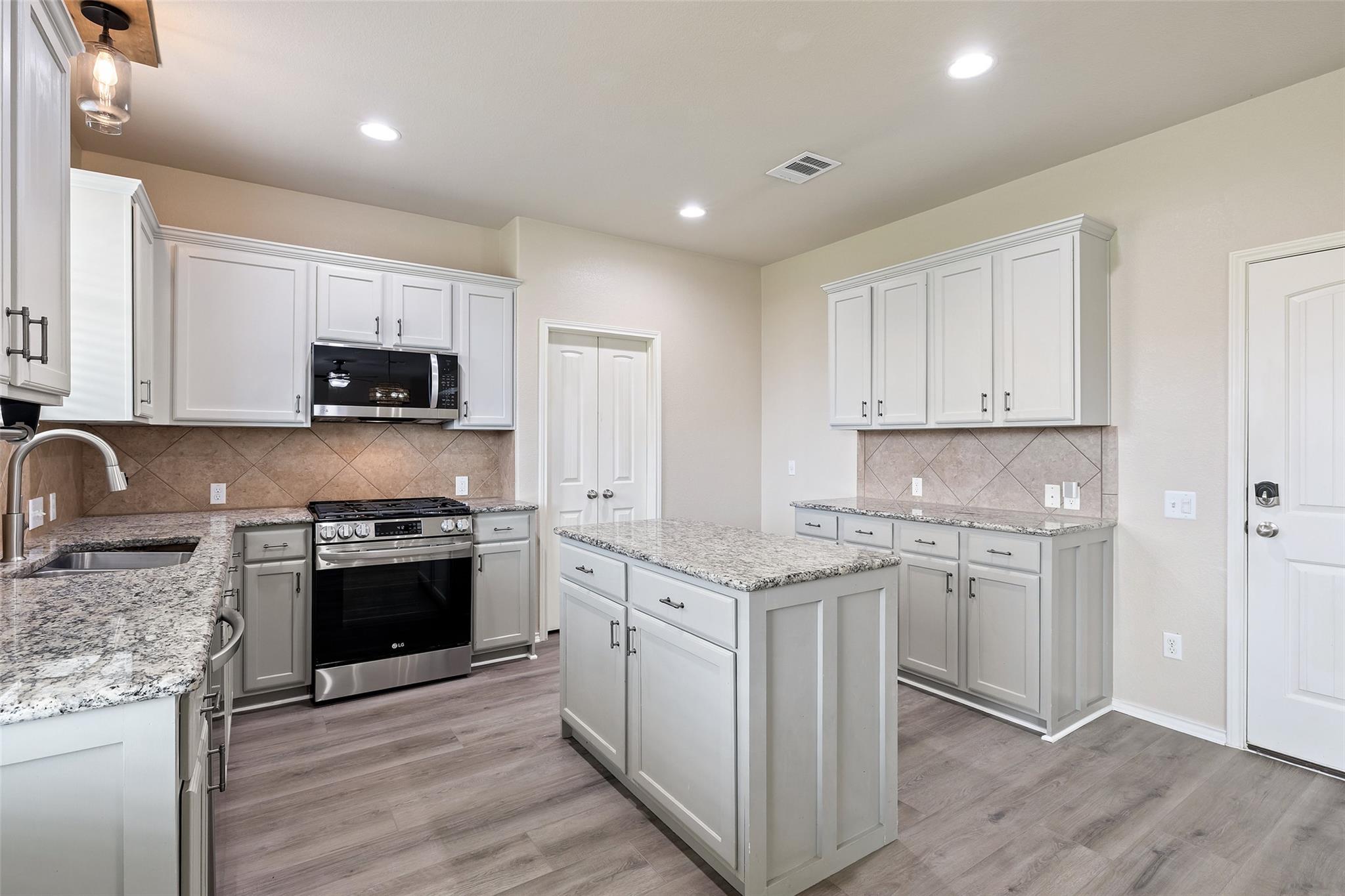 18320 Lydia Springs Dr, Pflugerville, TX 78660