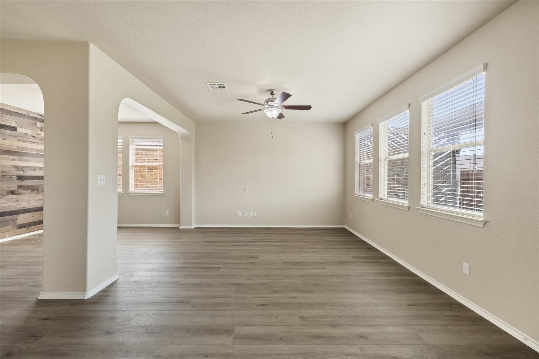 18320 Lydia Springs Dr, Pflugerville, TX 78660