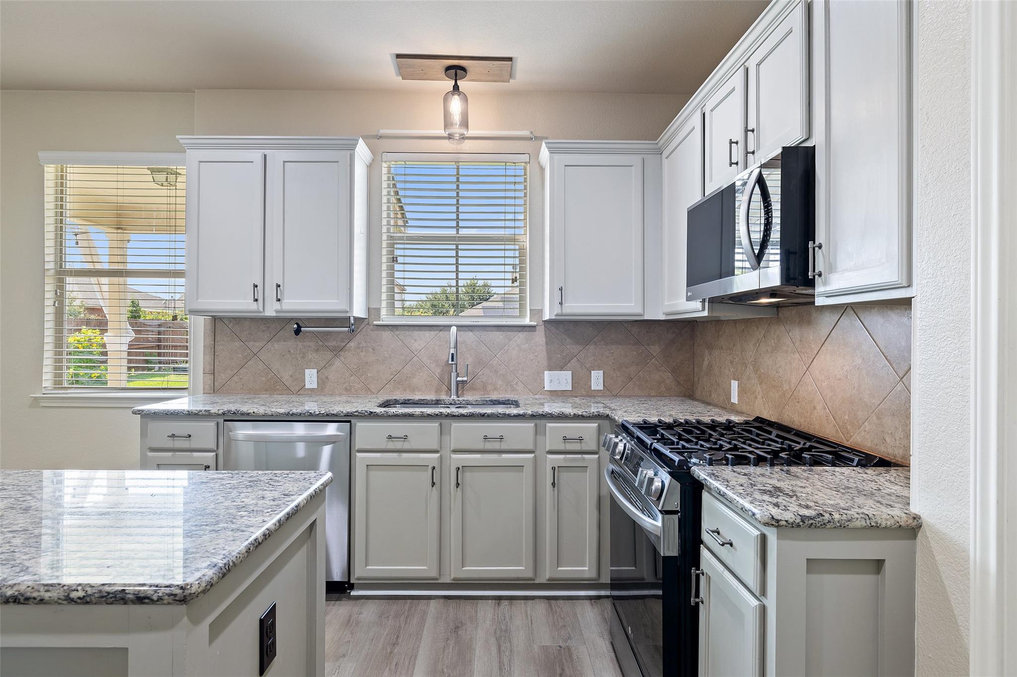 18320 Lydia Springs Dr, Pflugerville, TX 78660