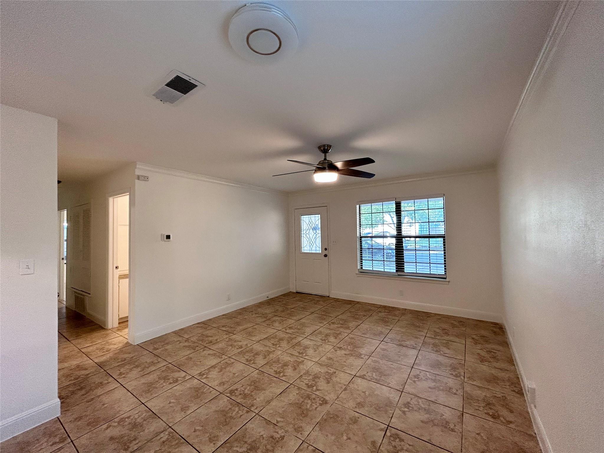 6200 Palm Cir, Austin, TX 78741