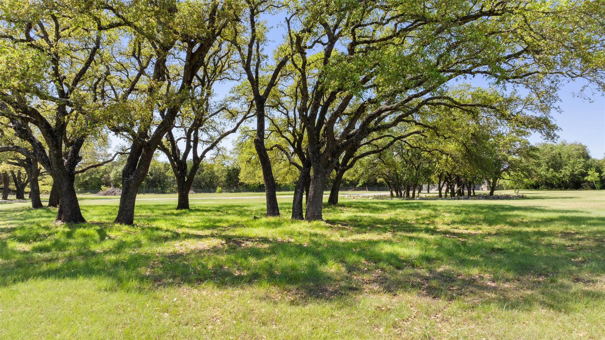 4813 Twin Acres Dr, Austin, TX 78738