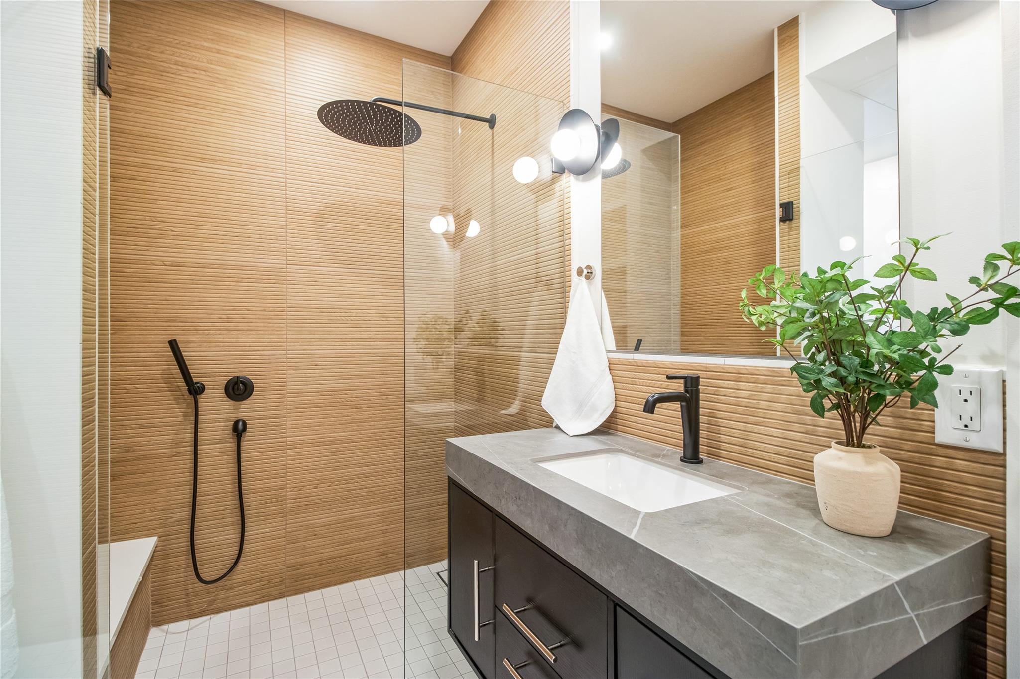 700 Denson Dr # 1104, Austin, TX 78752