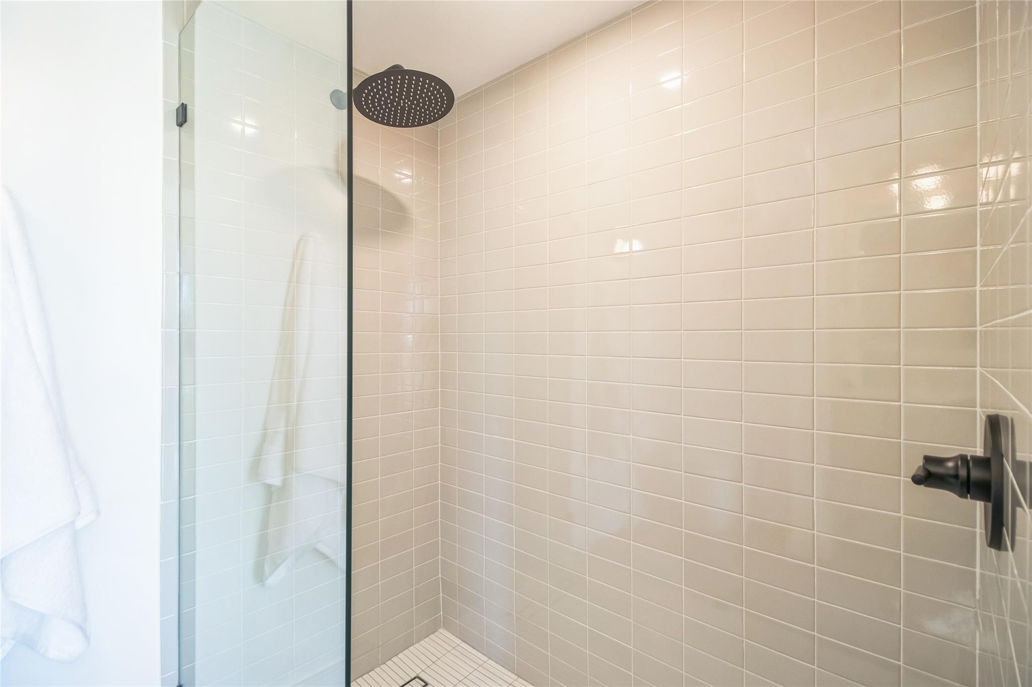 700 Denson Dr # 1104, Austin, TX 78752