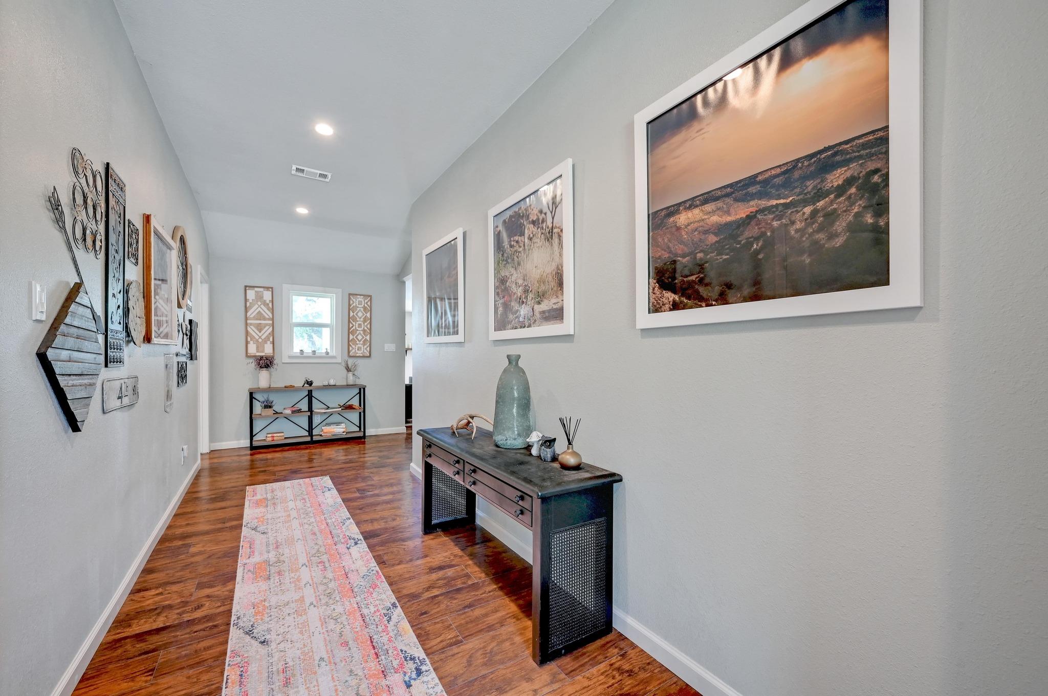 842 Cougar Dr, Canyon Lake, TX 78133