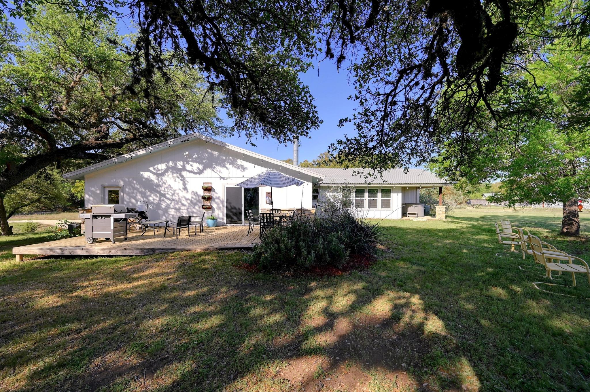 842 Cougar Dr, Canyon Lake, TX 78133