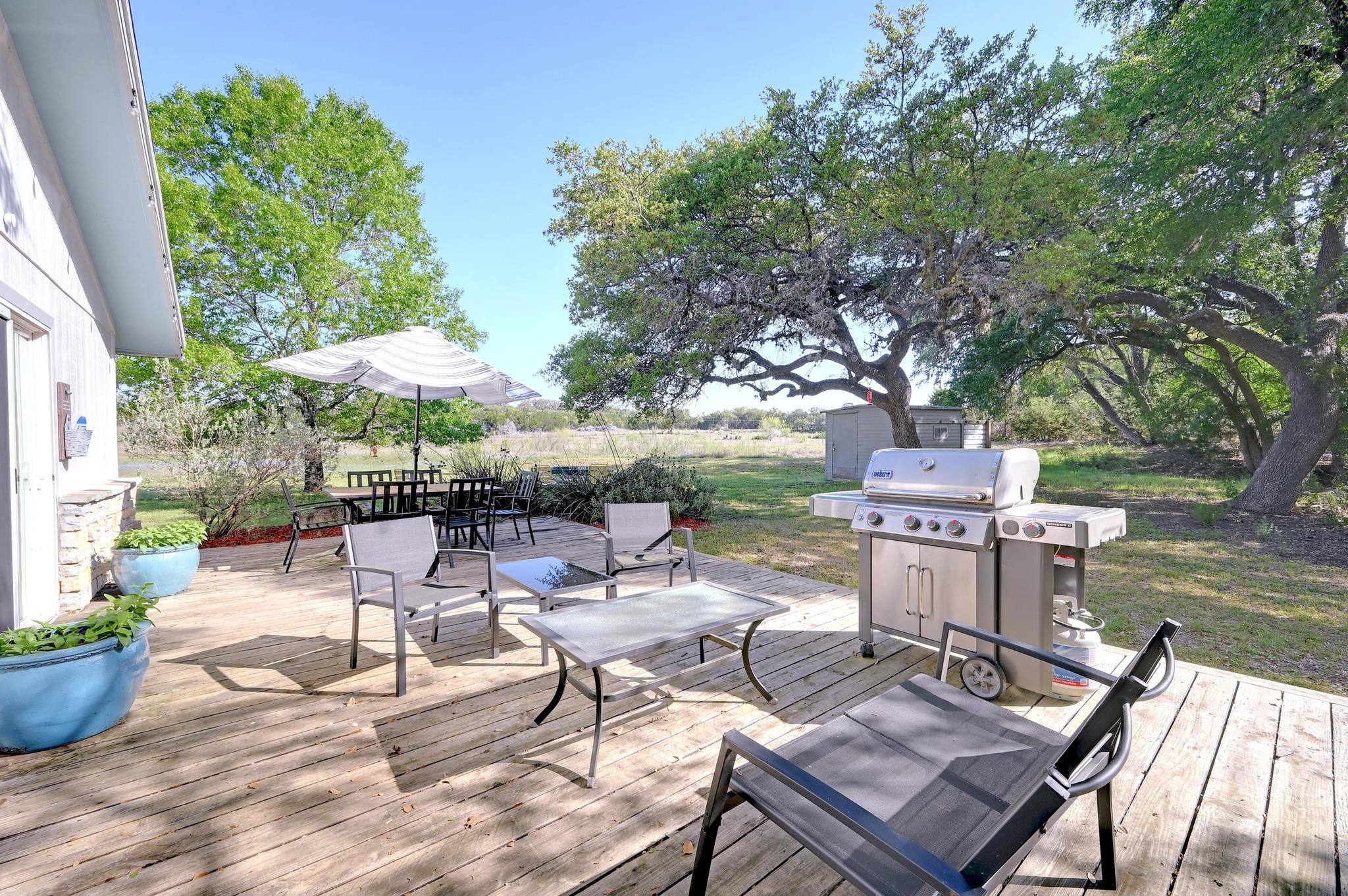 842 Cougar Dr, Canyon Lake, TX 78133