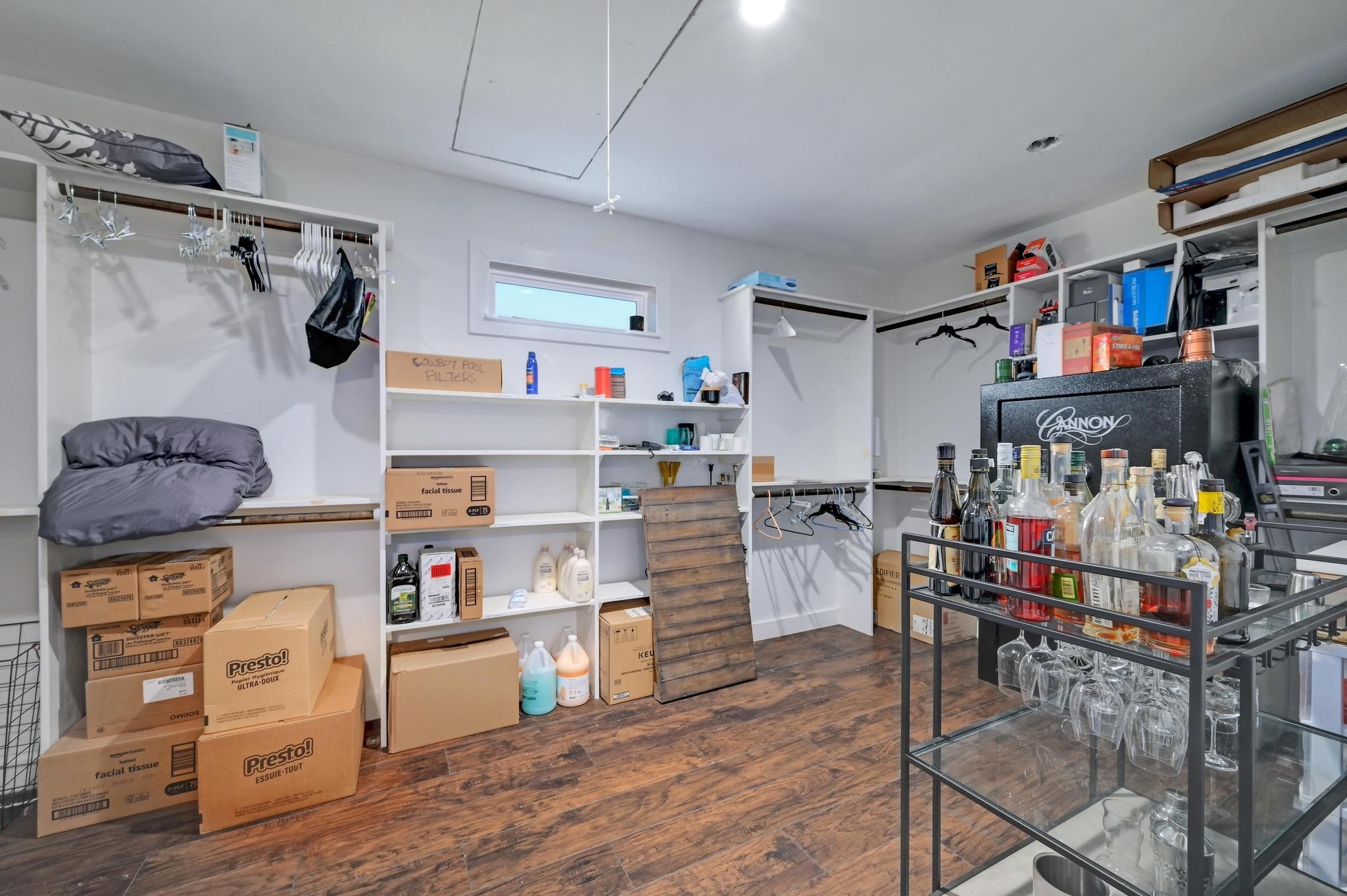 842 Cougar Dr, Canyon Lake, TX 78133