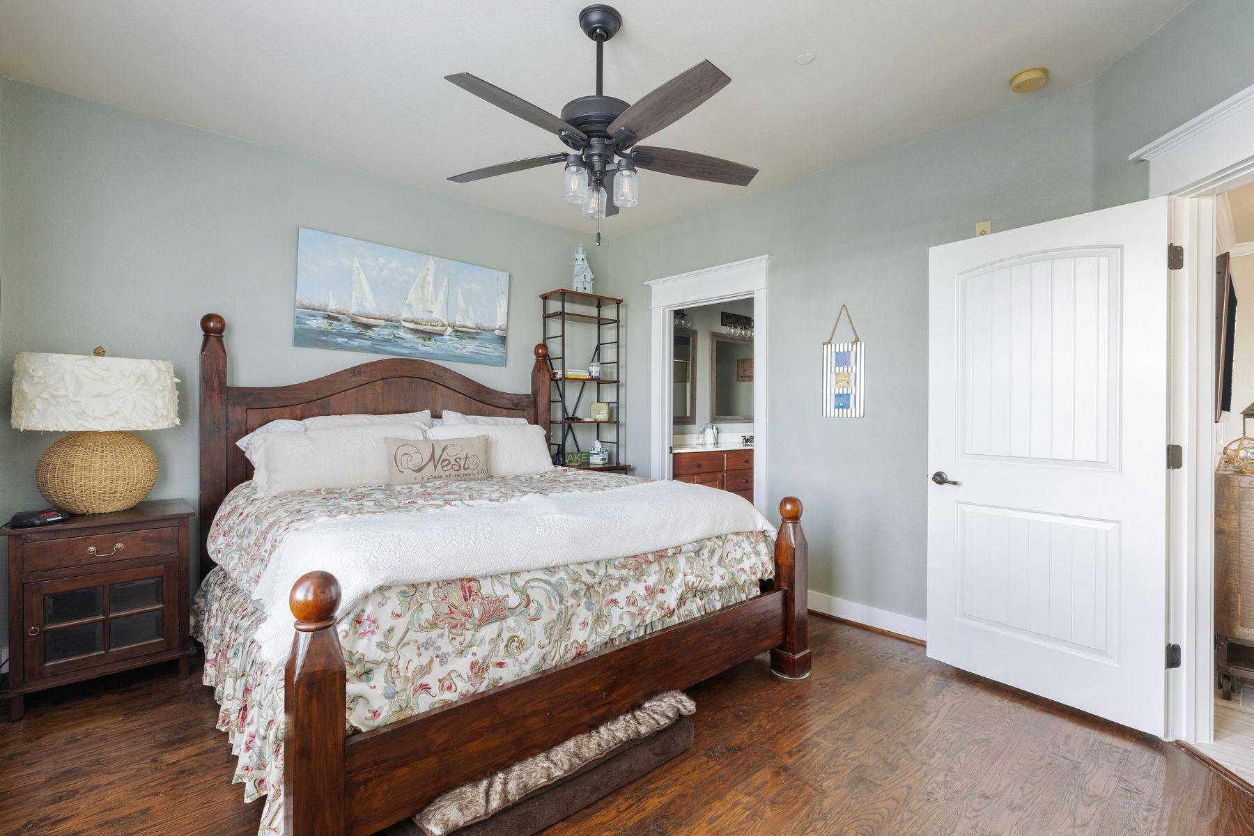 6704 Lantern View Dr # 202, Jonestown, TX 78645