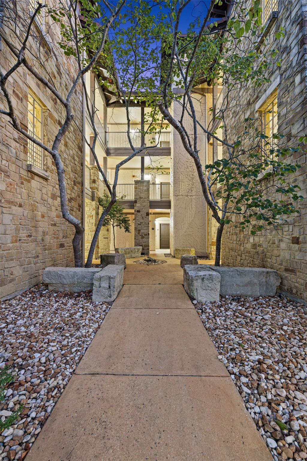 6704 Lantern View Dr # 202, Jonestown, TX 78645