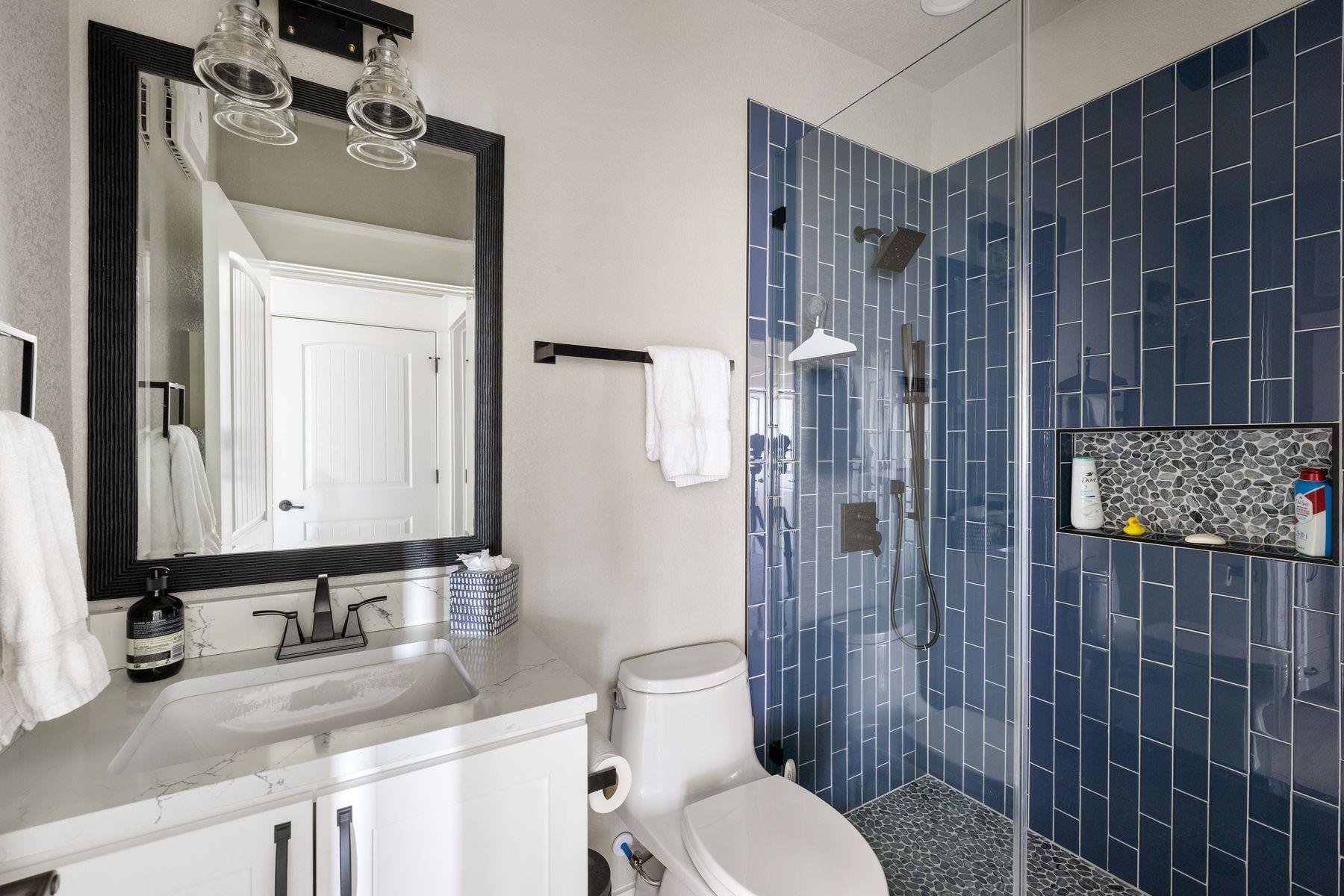 6704 Lantern View Dr # 202, Jonestown, TX 78645