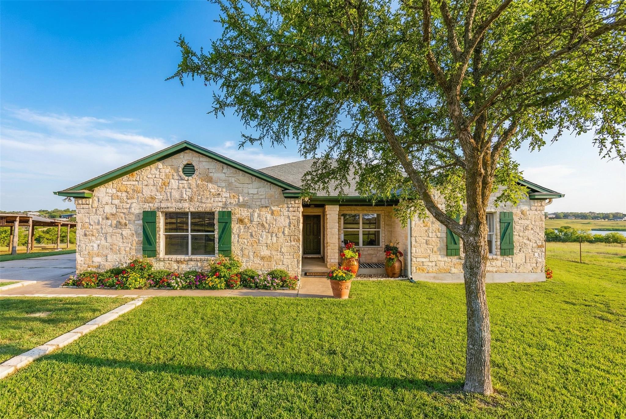 1644 county road 139, Hutto, TX 78634