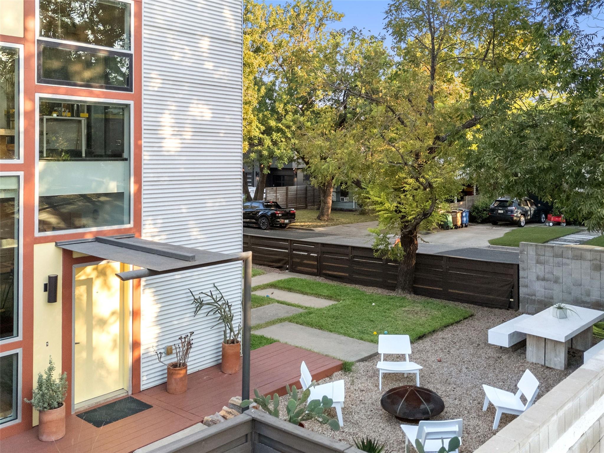 5502 Guadalupe St # 1, Austin, TX 78751