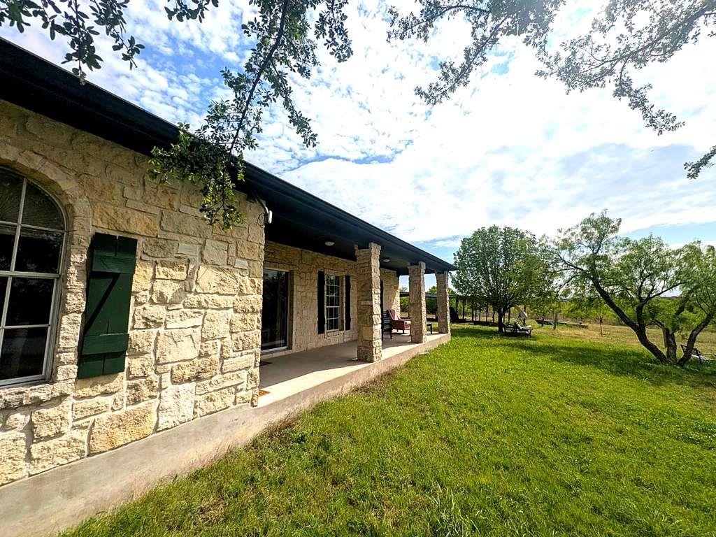 1644 county road 139, Hutto, TX 78634