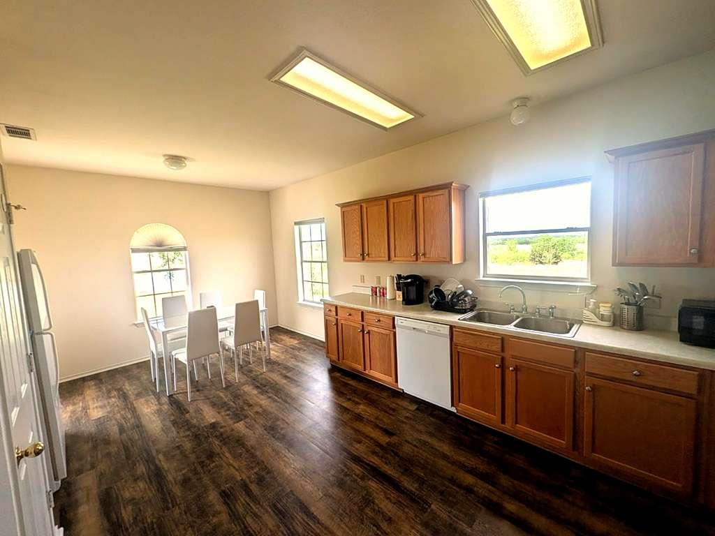 1644 county road 139, Hutto, TX 78634