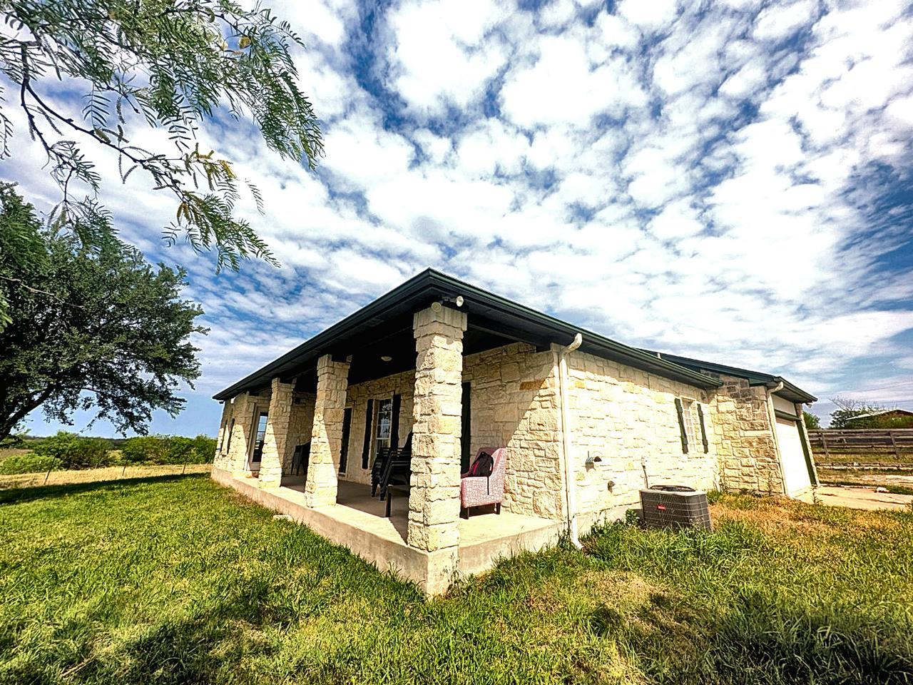 1644 county road 139, Hutto, TX 78634