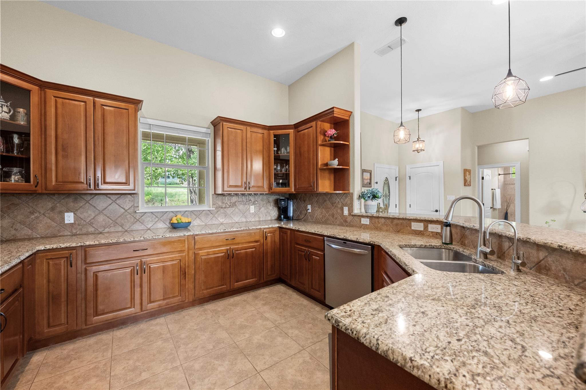 132 Mamalu Dr, Bastrop, TX 78602