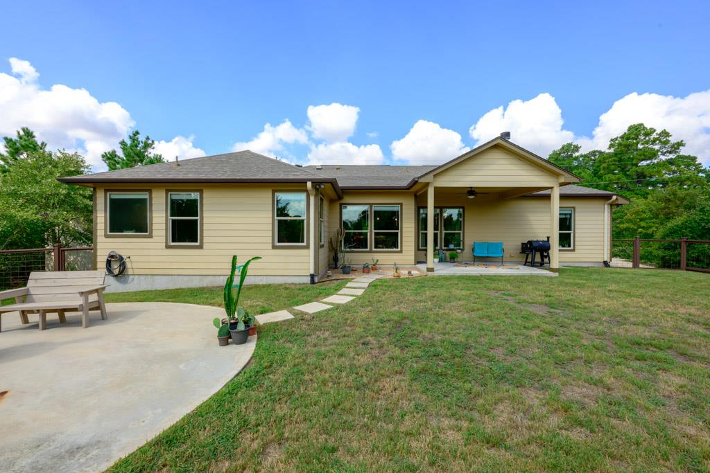 132 Mamalu Dr, Bastrop, TX 78602