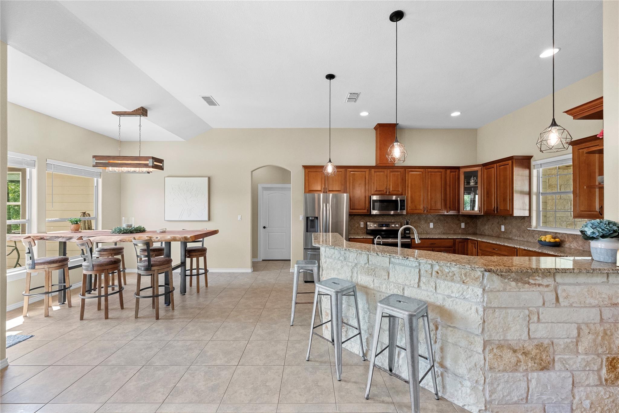 132 Mamalu Dr, Bastrop, TX 78602