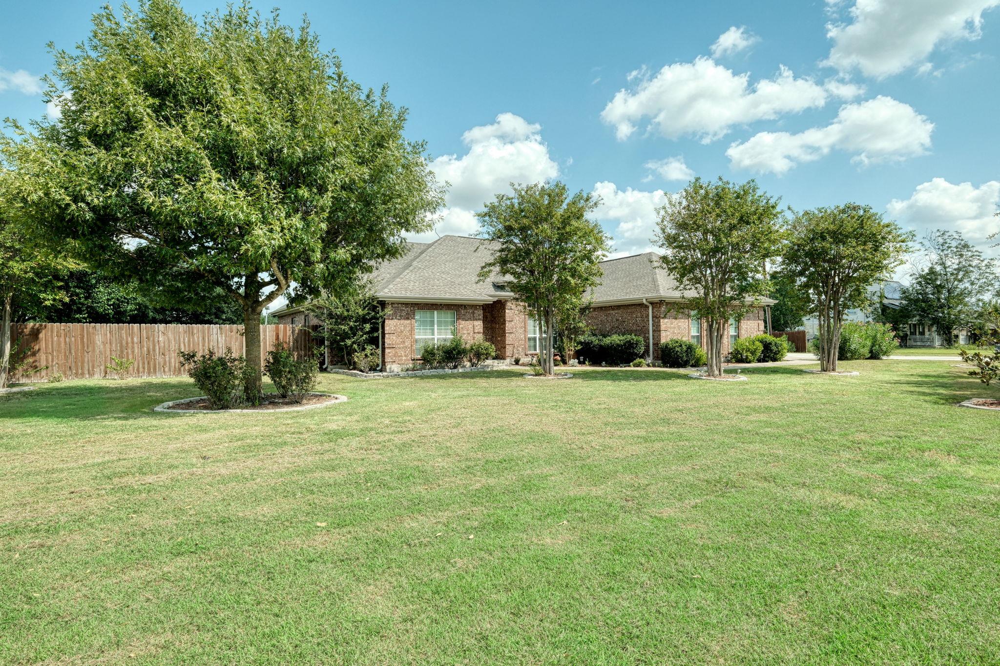 339 County Road 368, Taylor, TX 76574