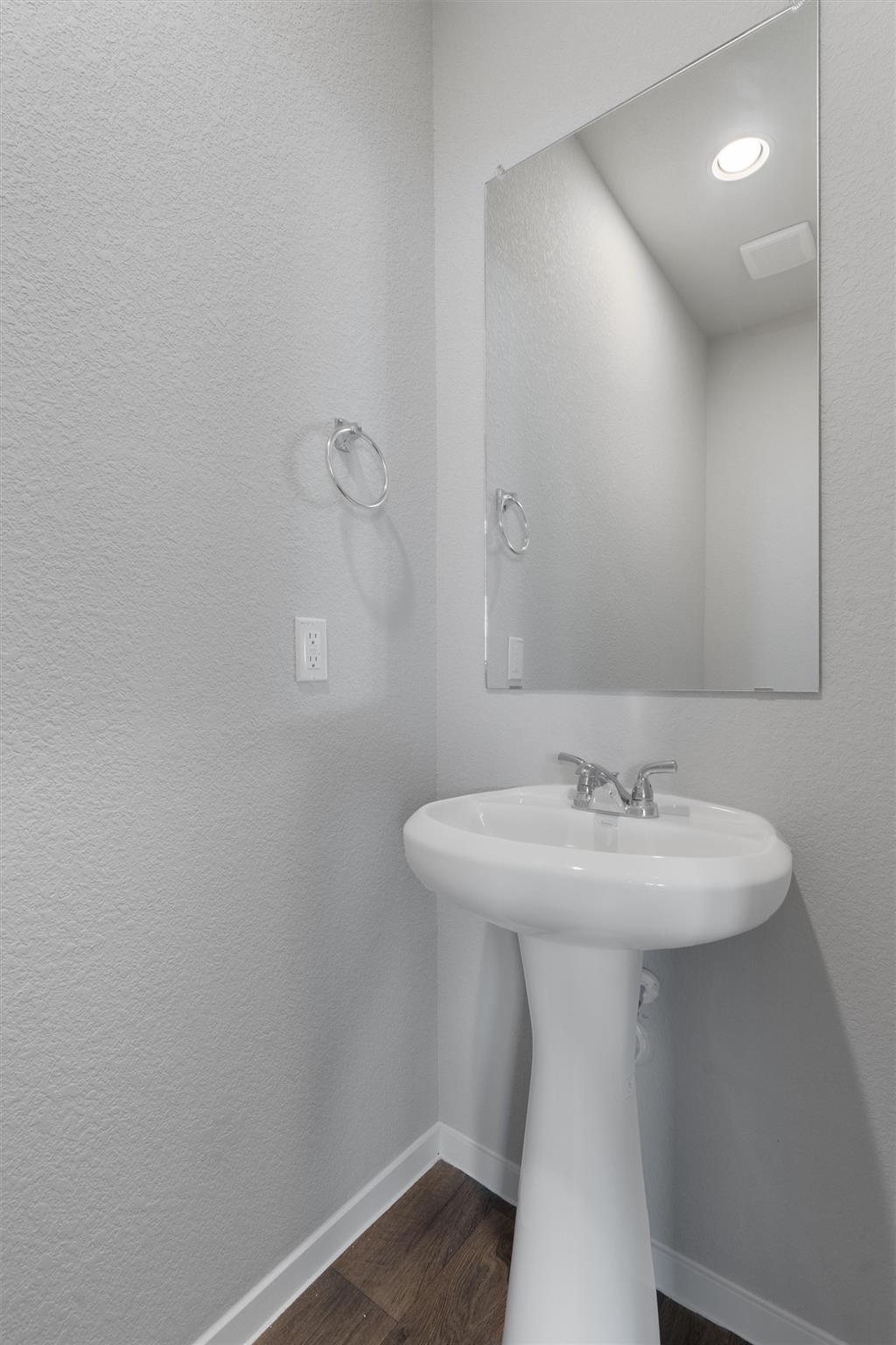 101 Keltic Dr, Kyle, TX 78640