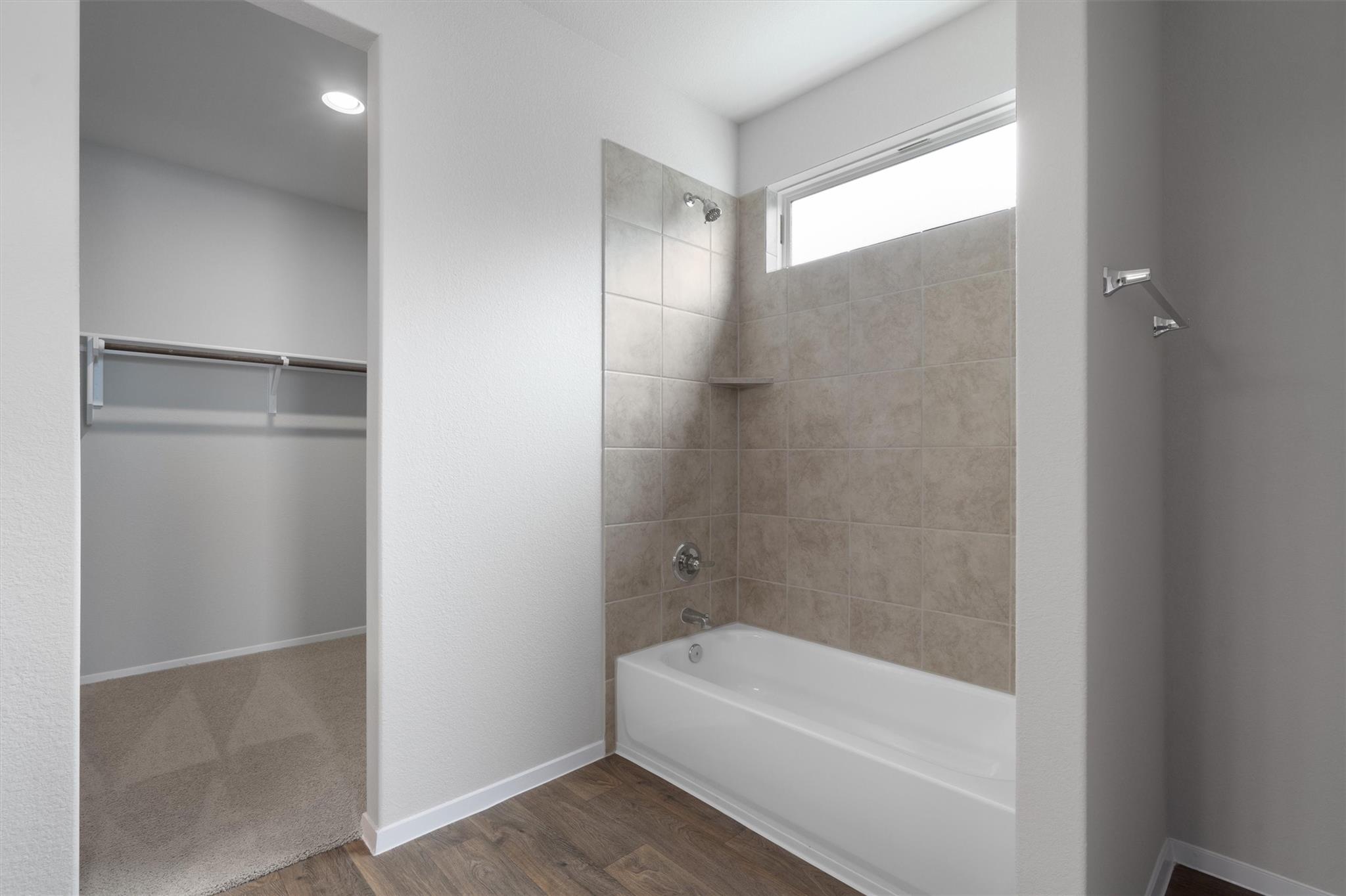 101 Keltic Dr, Kyle, TX 78640