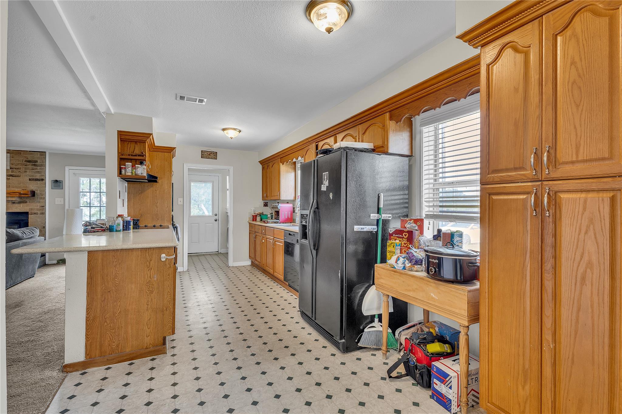 1080 League Line Rd, Paige, TX 78659