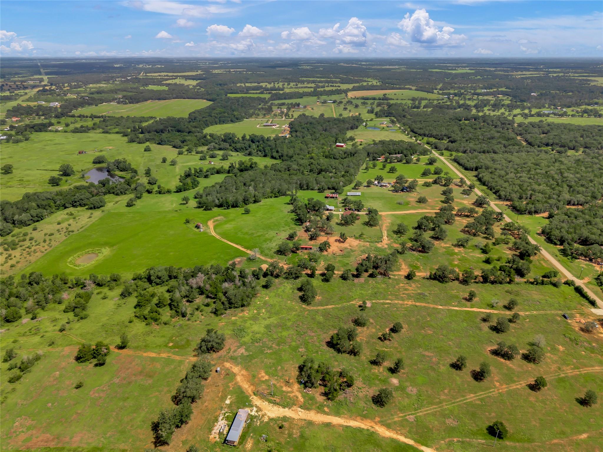 1080 League Line Rd, Paige, TX 78659