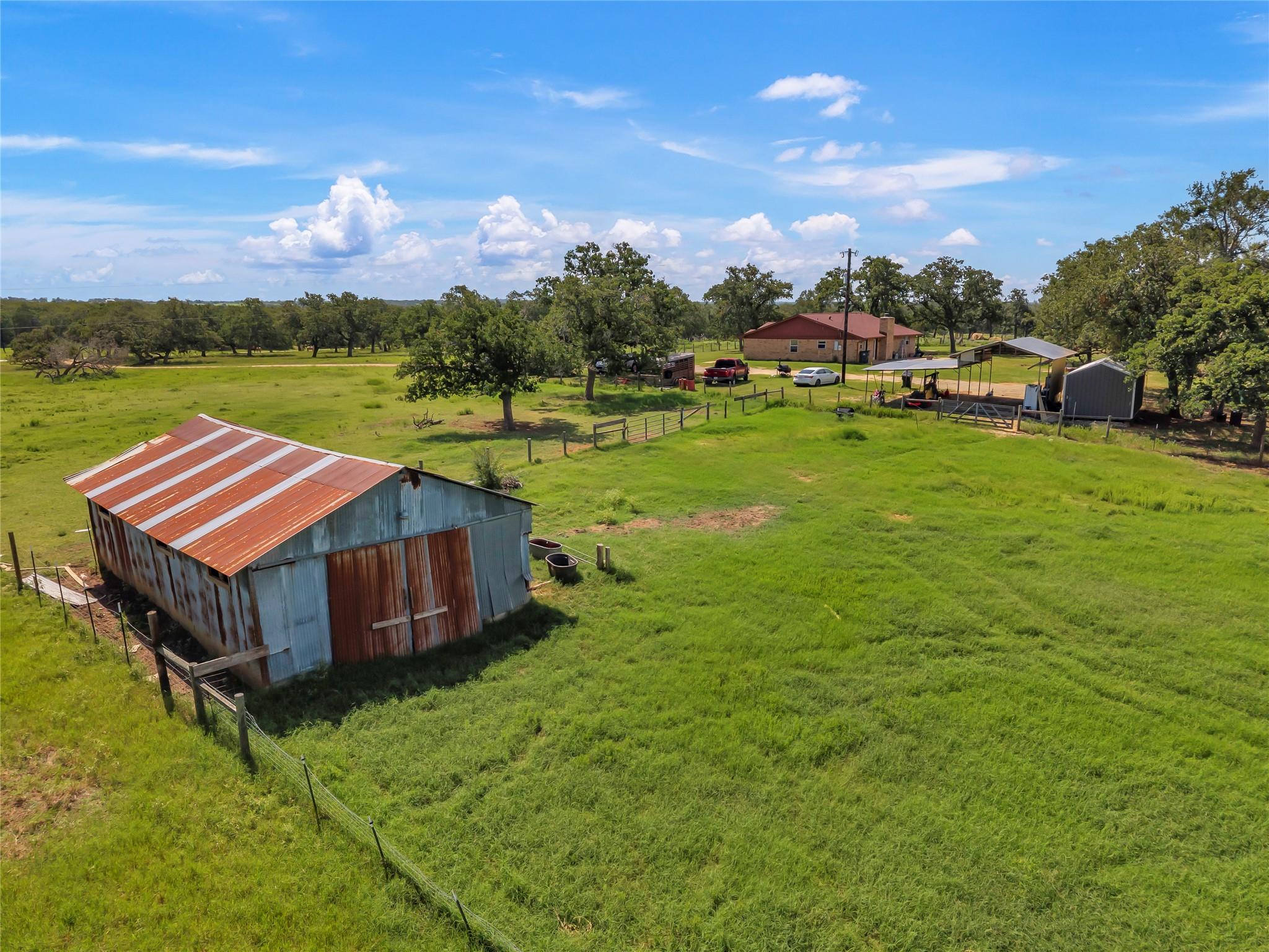 1080 League Line Rd, Paige, TX 78659