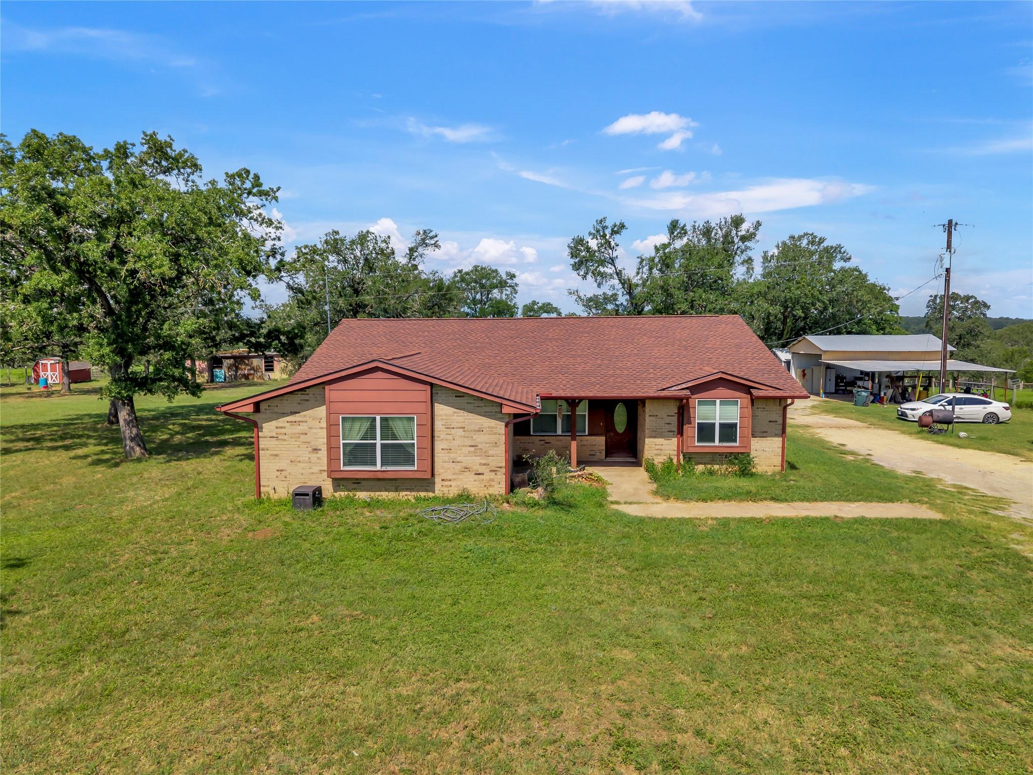 1080 League Line Rd, Paige, TX 78659