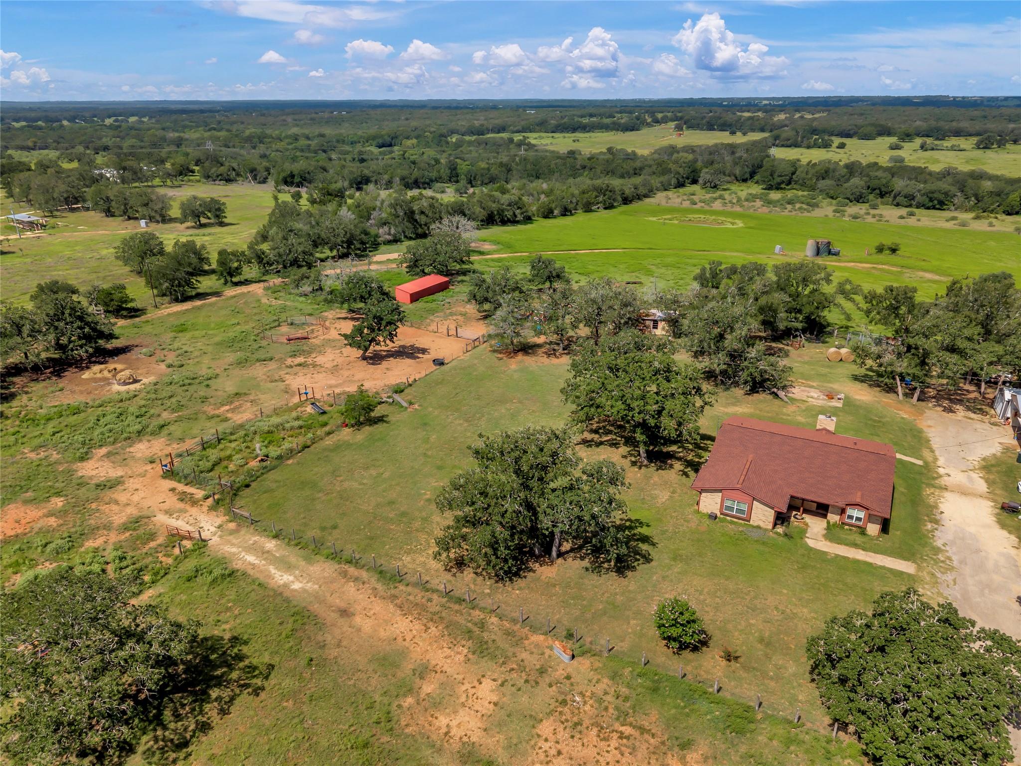 1080 League Line Rd, Paige, TX 78659