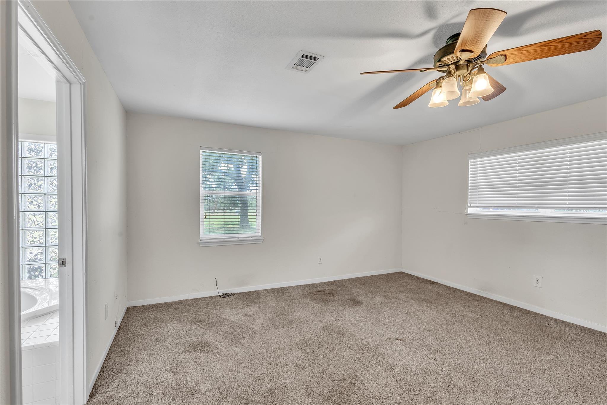 1080 League Line Rd, Paige, TX 78659