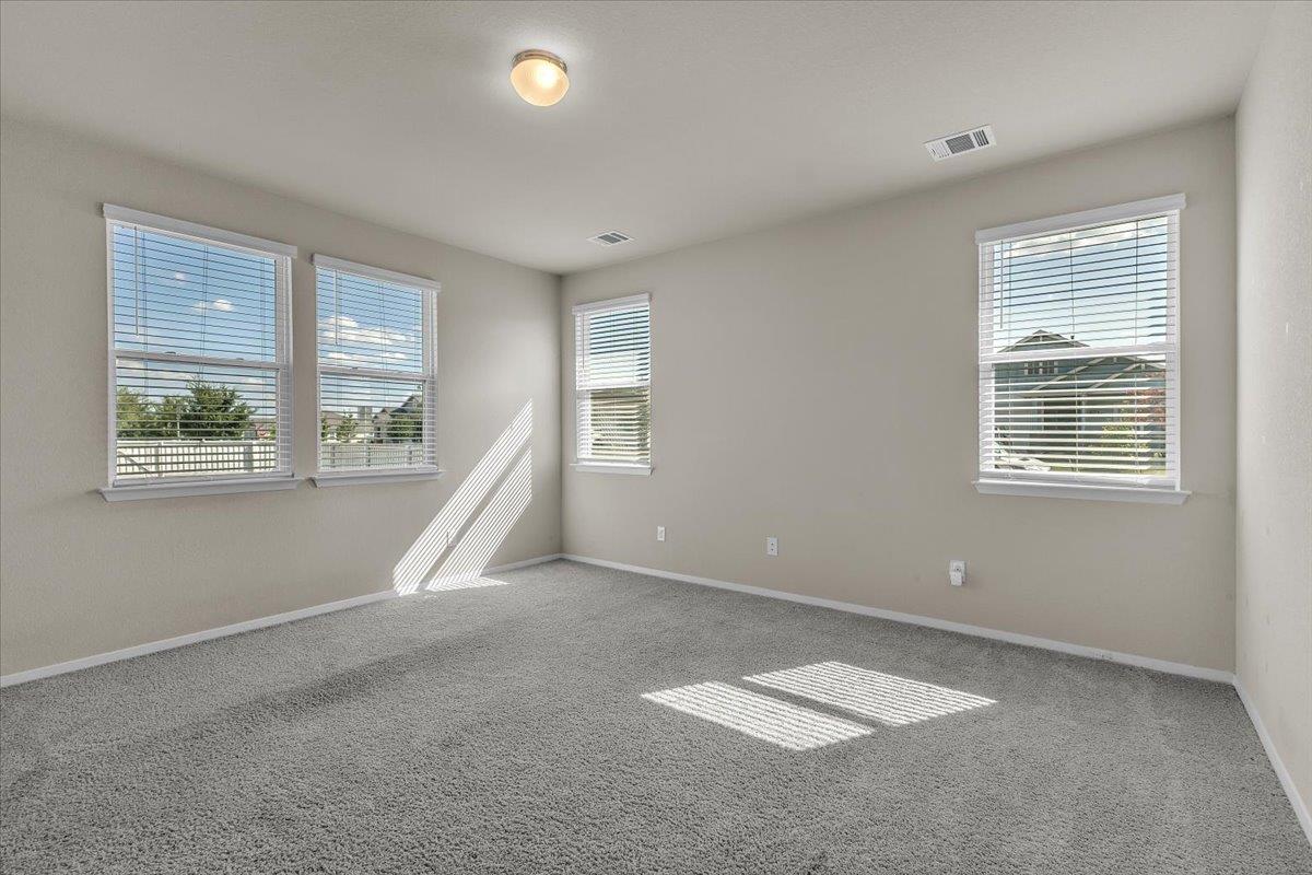 100 Fabion St, Kyle, TX 78640