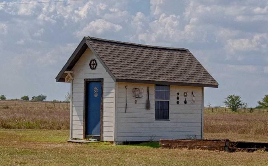 398 County Road 264 Rd, Moulton, TX 77975