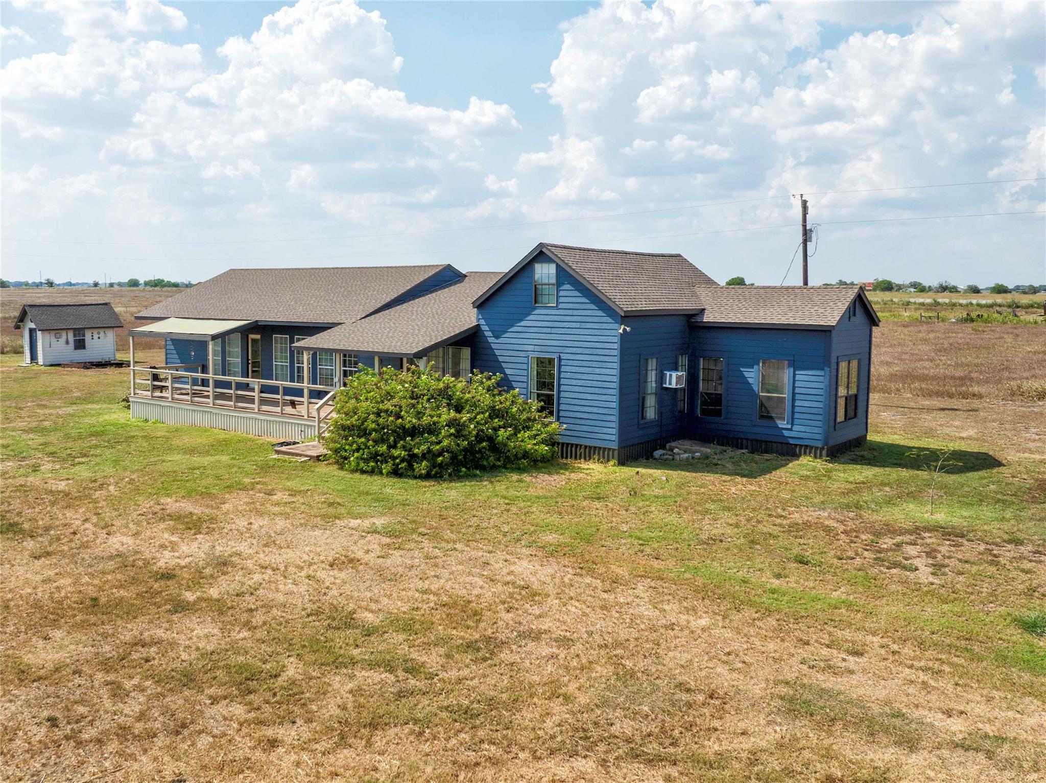 398 County Road 264 Rd, Moulton, TX 77975
