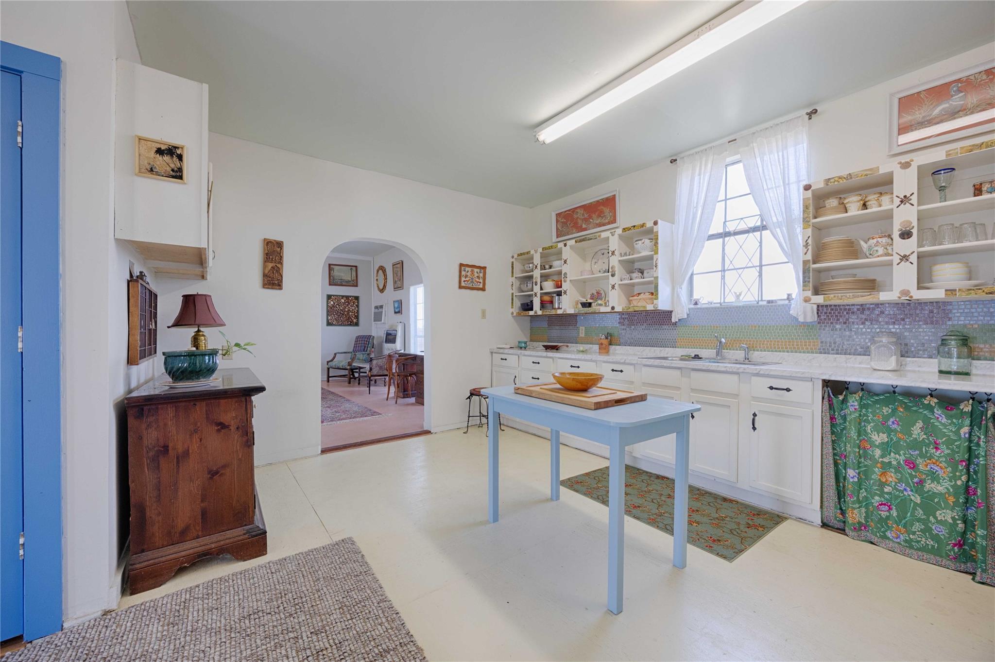 398 County Road 264 Rd, Moulton, TX 77975