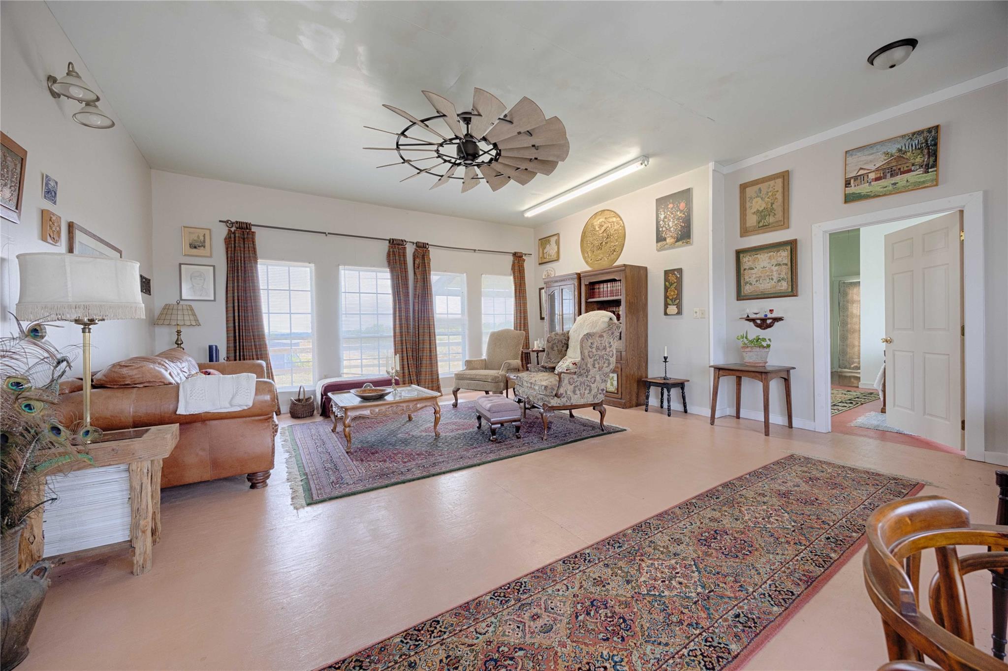 398 County Road 264 Rd, Moulton, TX 77975