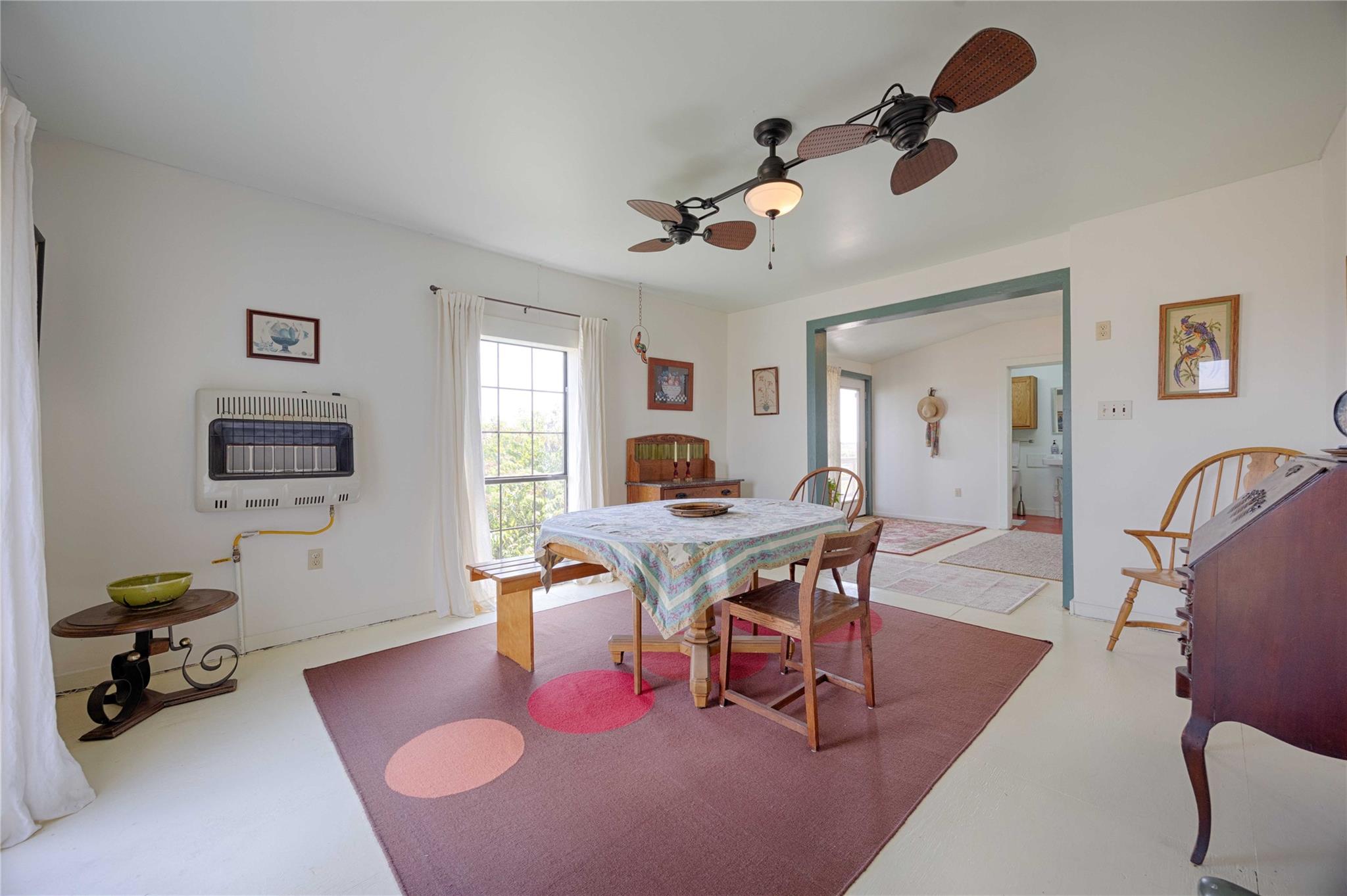 398 County Road 264 Rd, Moulton, TX 77975