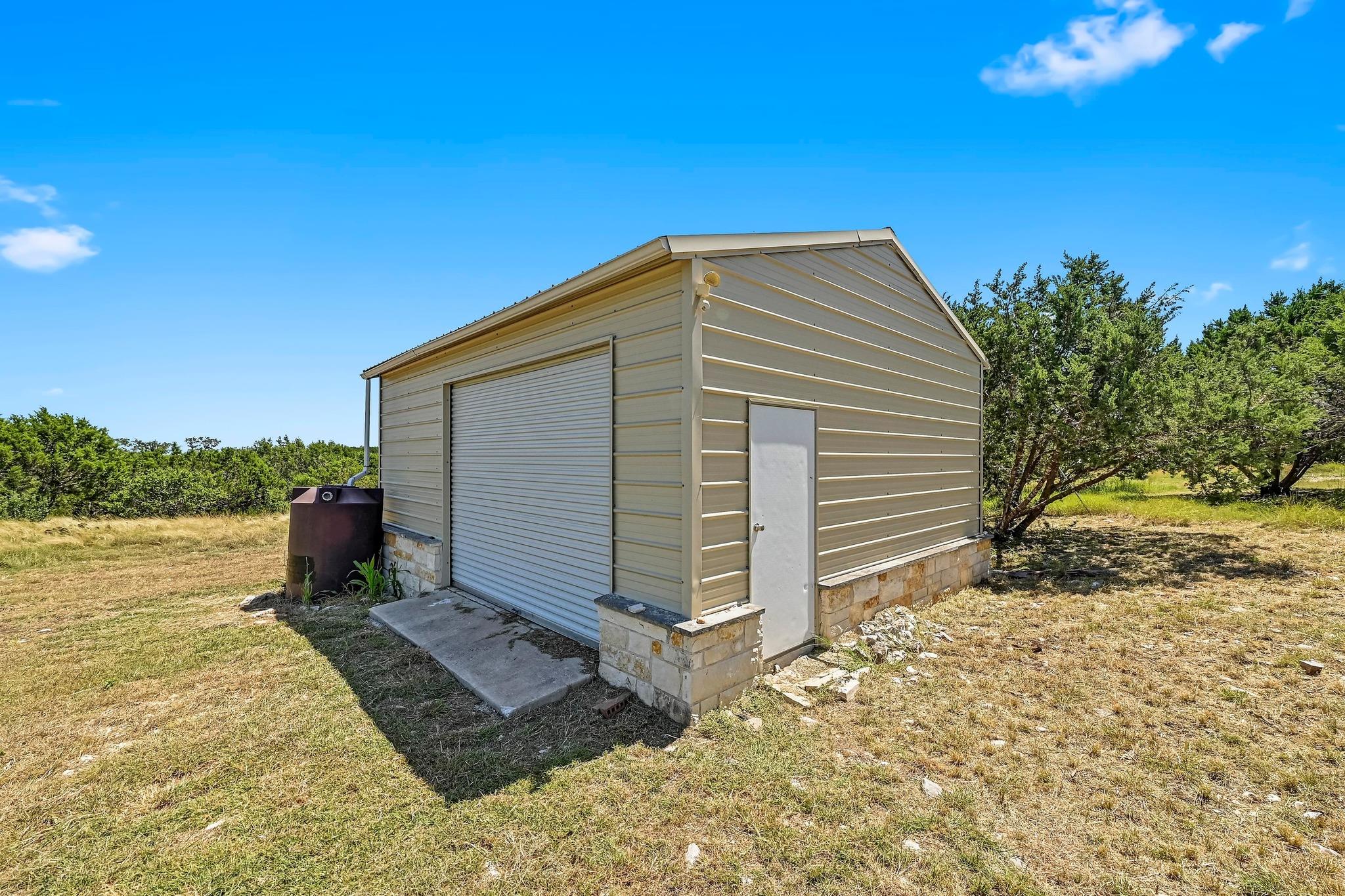 560 Saddle Ridge Dr, Bertram, TX 78605