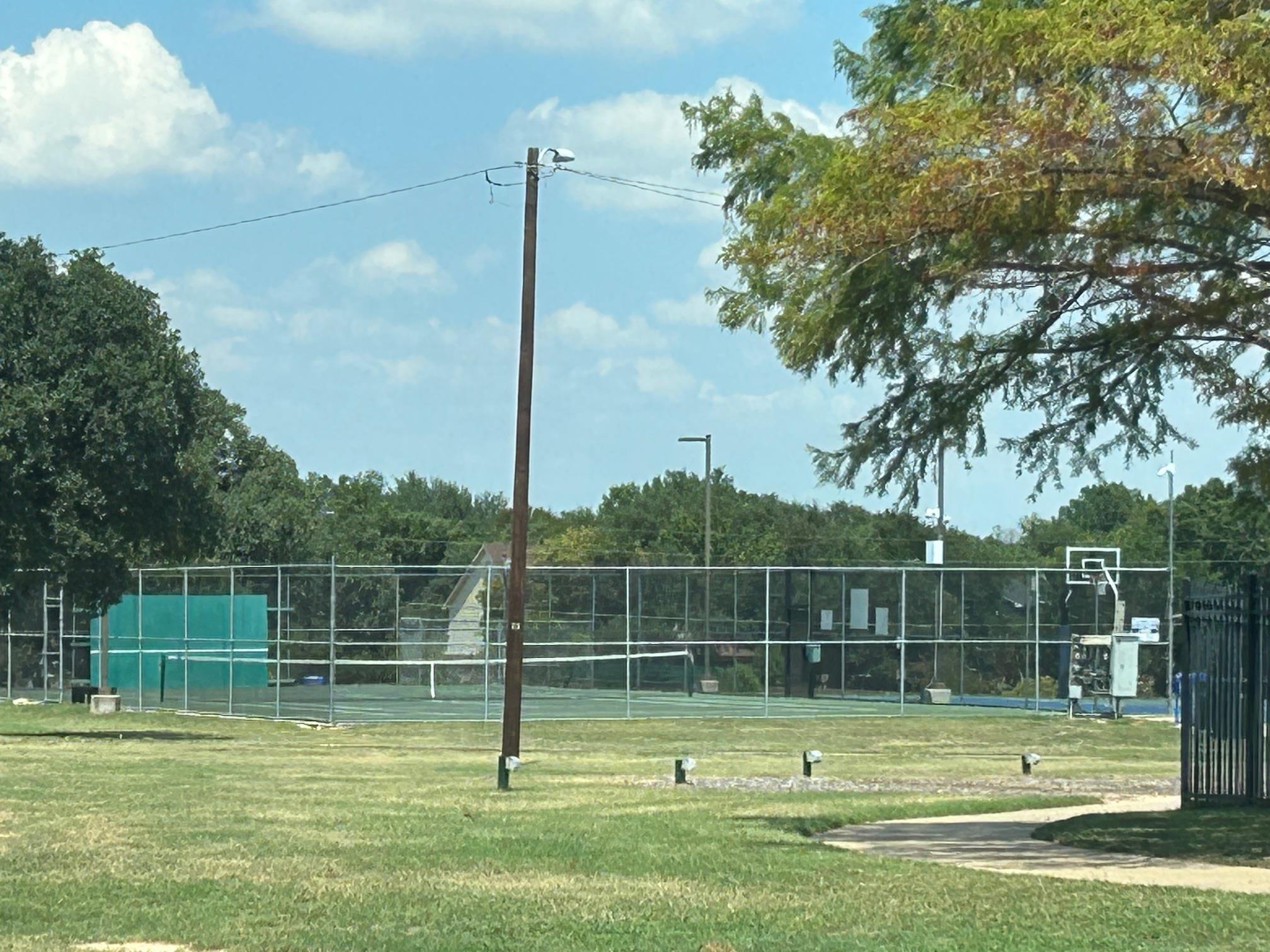 5000 Cleves St, Round Rock, TX 78681