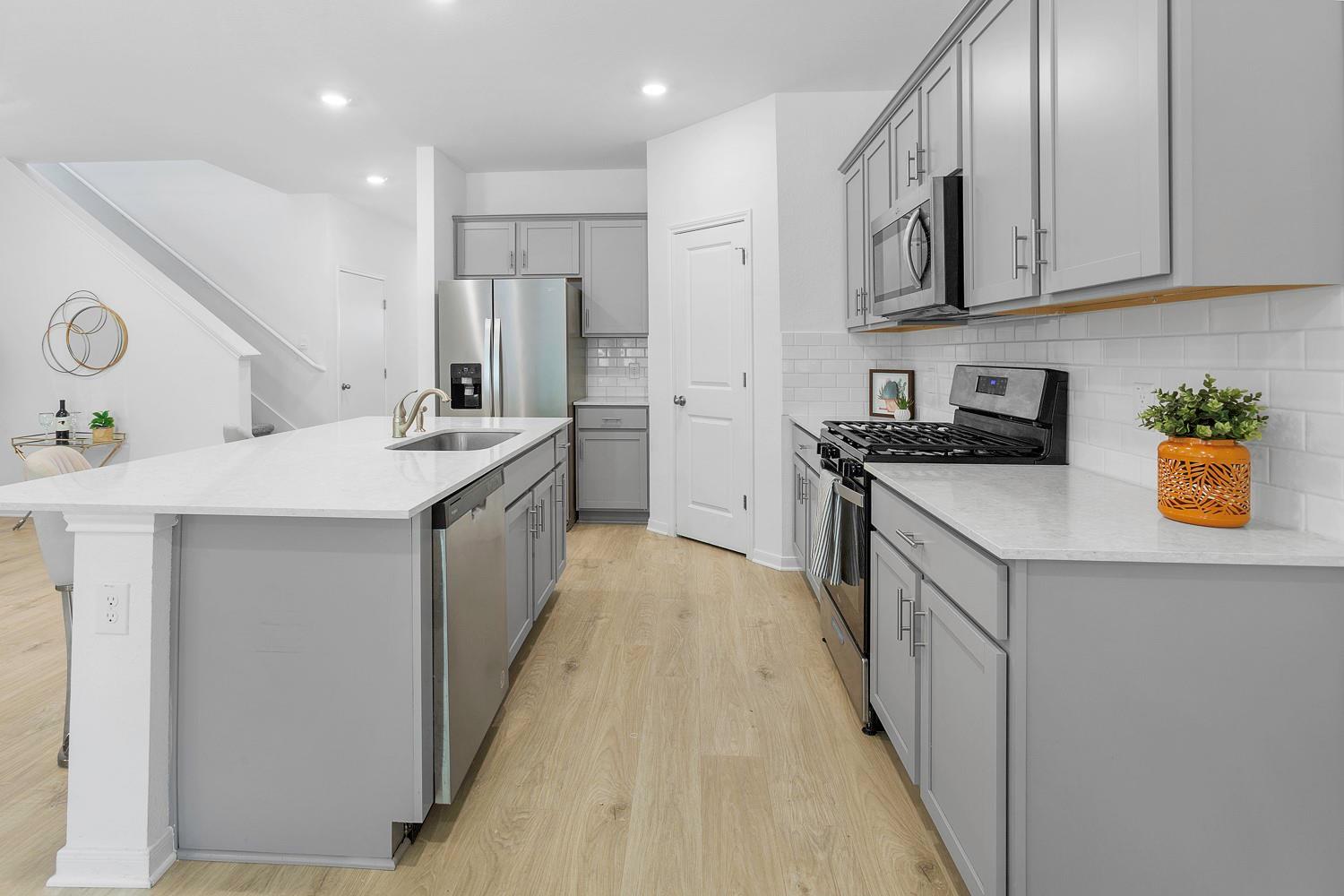 415 Brooks Ranch Dr, Kyle, TX 78640