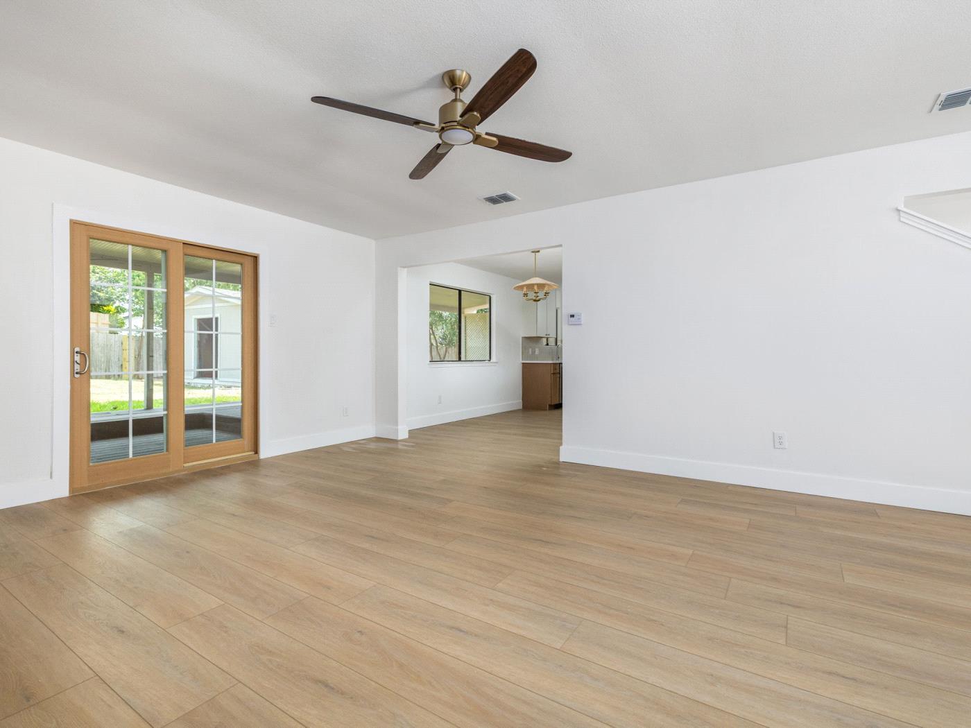 2609 MARKET GARDEN Ln, Austin, TX 78745