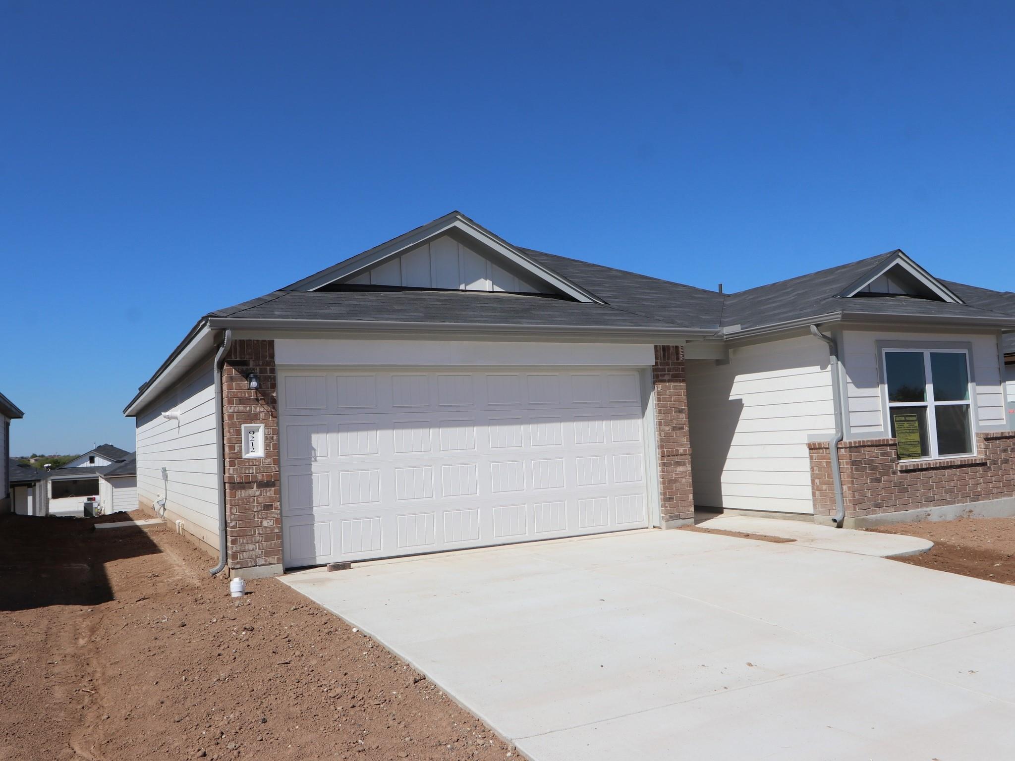 9212 Corvallis Dr, Austin, TX 78747