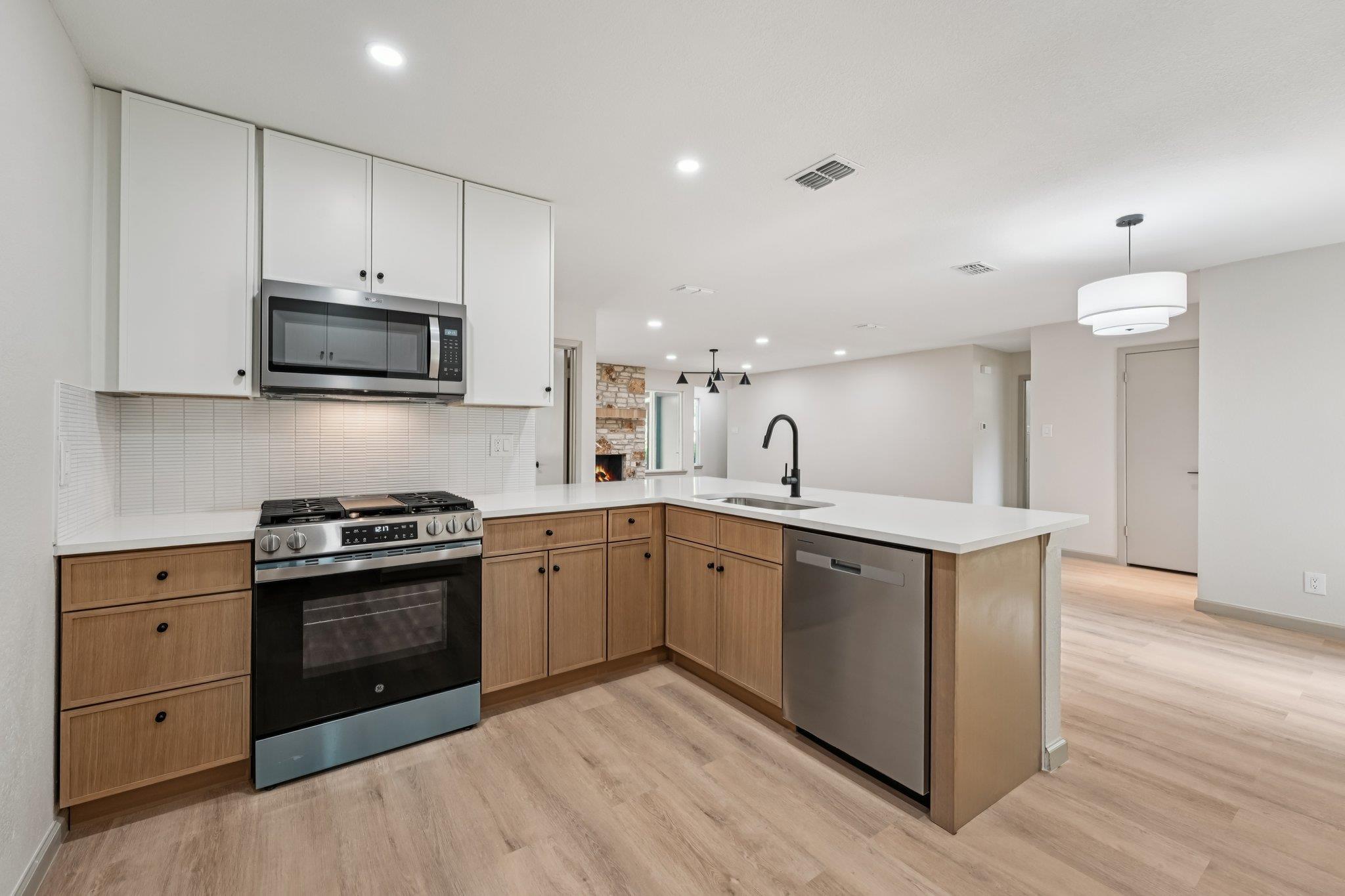 8304 Alabama Dr, Austin, TX 78745