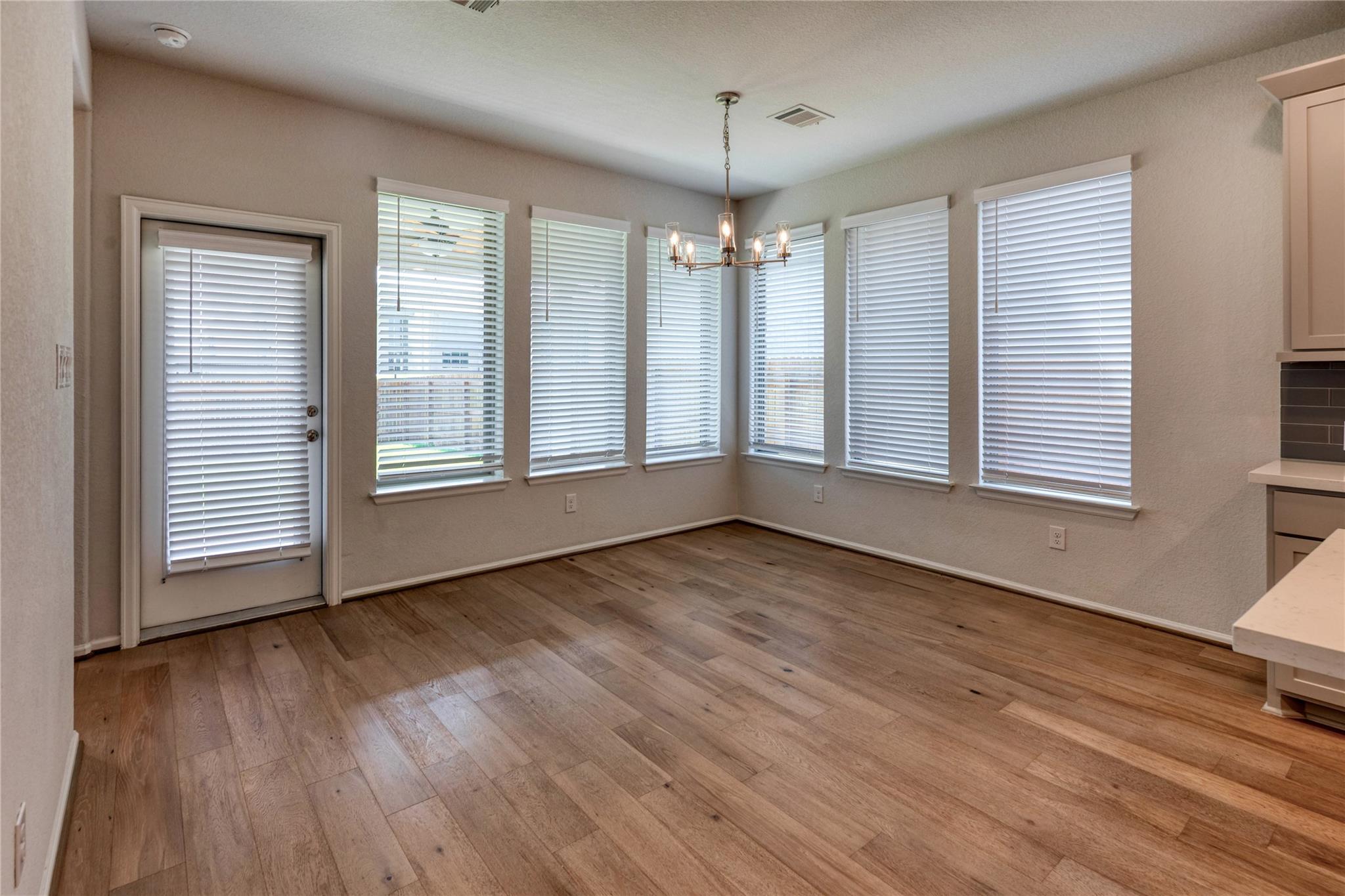 125 Rangel Dr, Liberty Hill, TX 78642