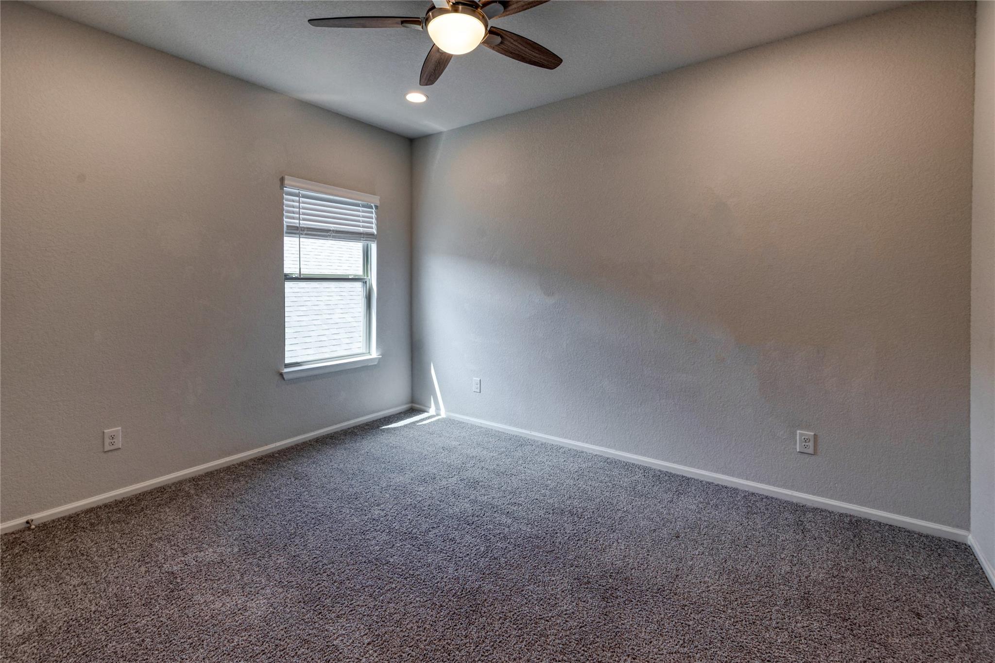 125 Rangel Dr, Liberty Hill, TX 78642