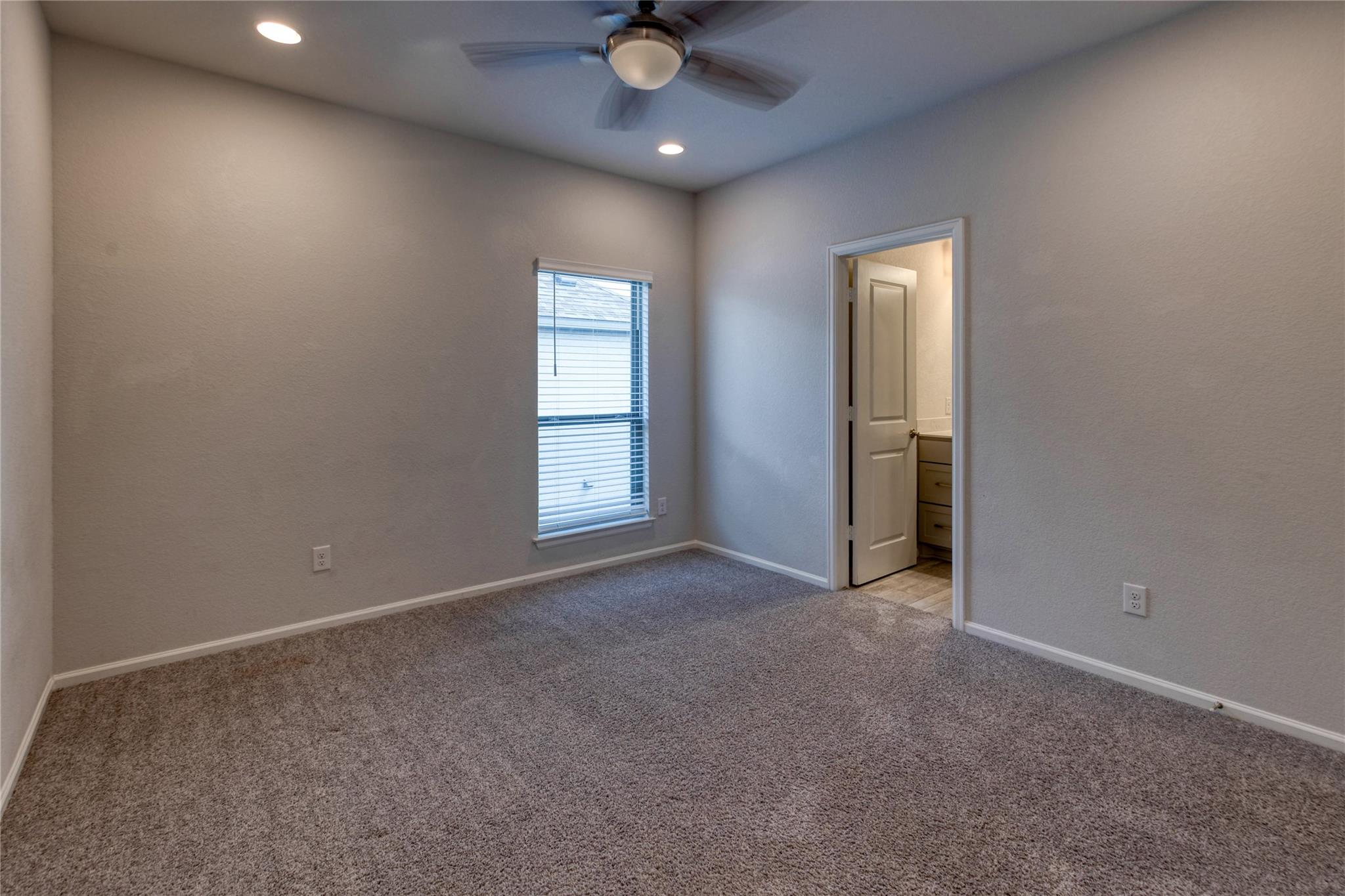 125 Rangel Dr, Liberty Hill, TX 78642