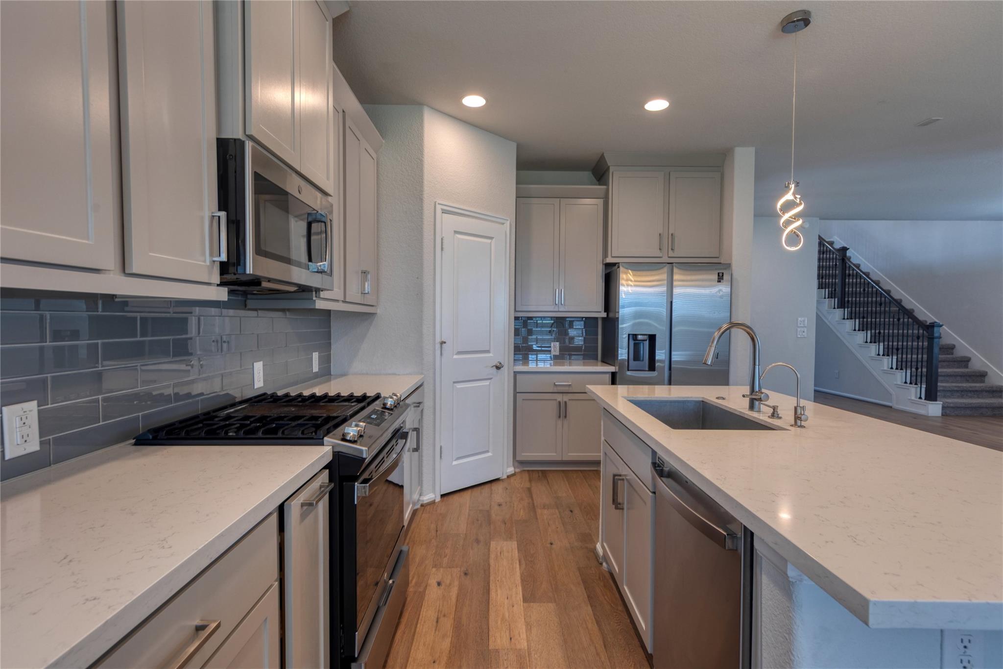 125 Rangel Dr, Liberty Hill, TX 78642