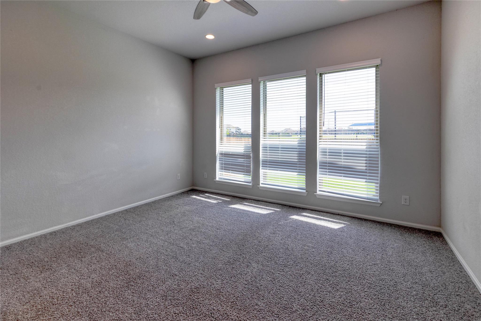 125 Rangel Dr, Liberty Hill, TX 78642