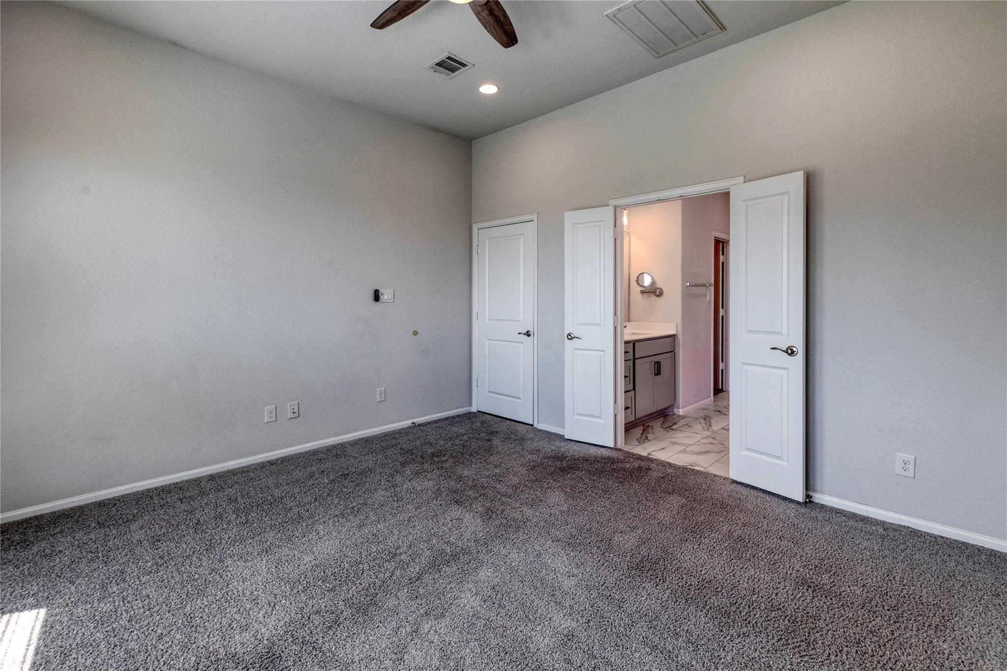 125 Rangel Dr, Liberty Hill, TX 78642